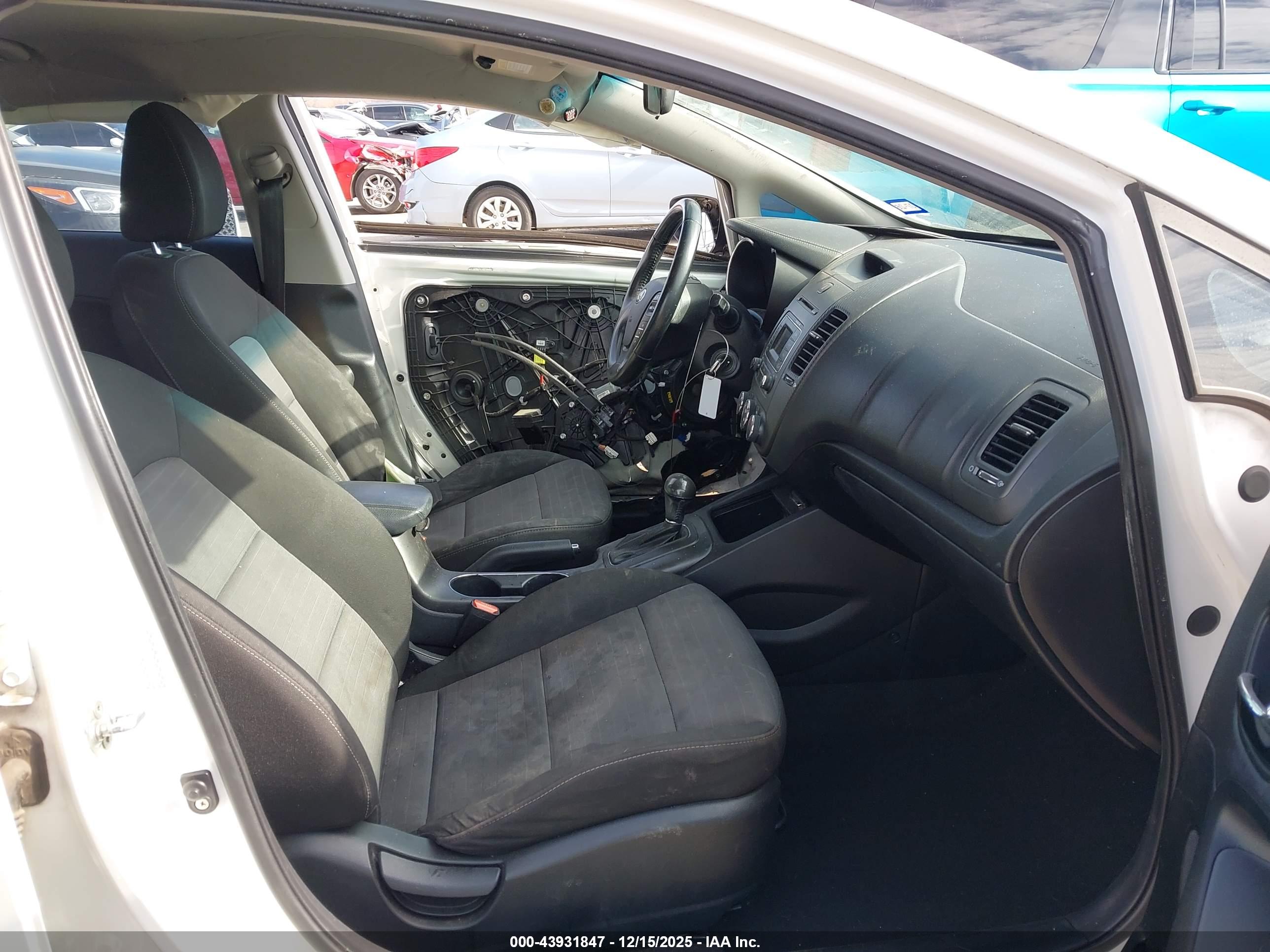 KIA FORTE image 5