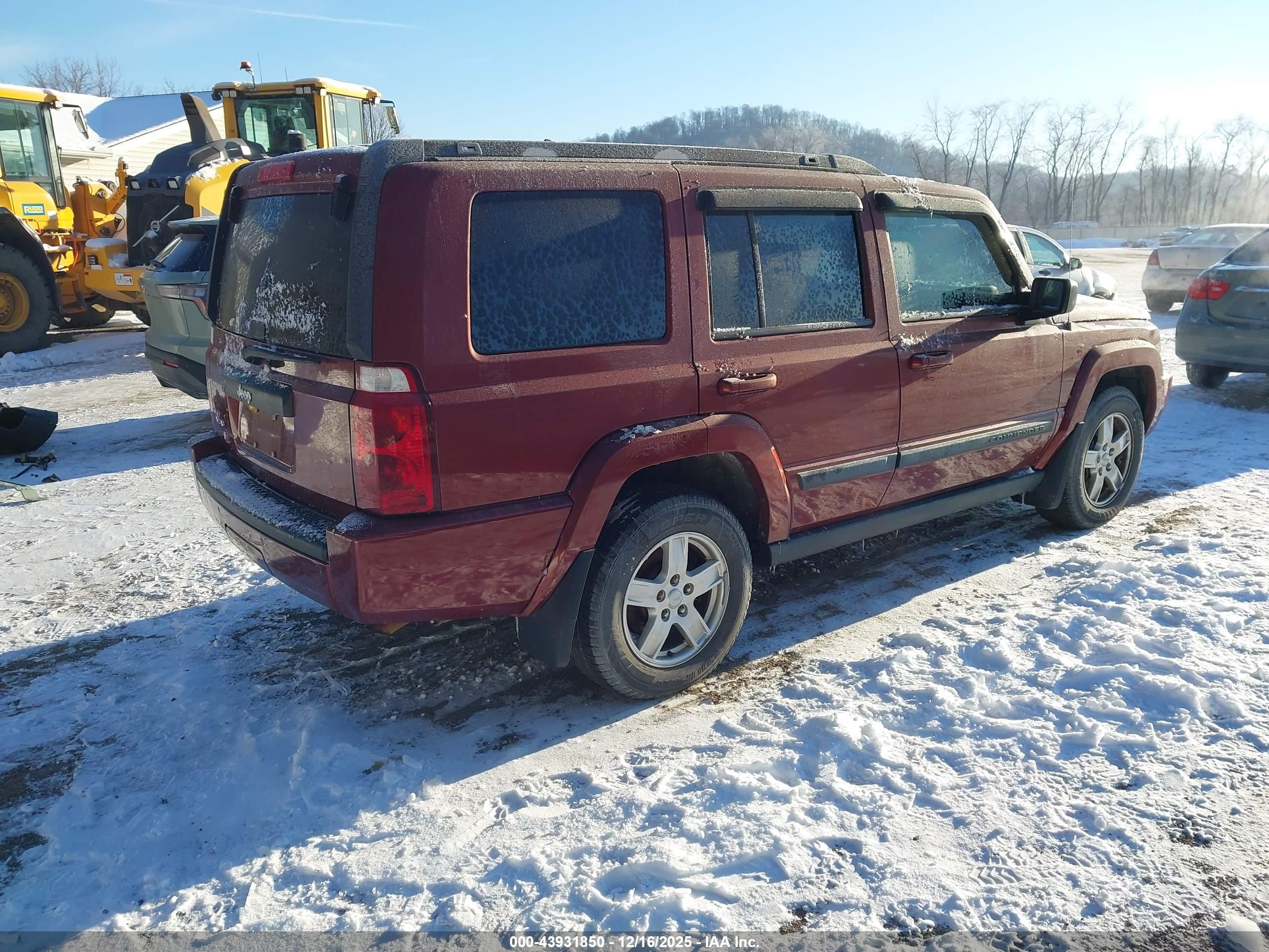 JEEP COMMANDER image 4