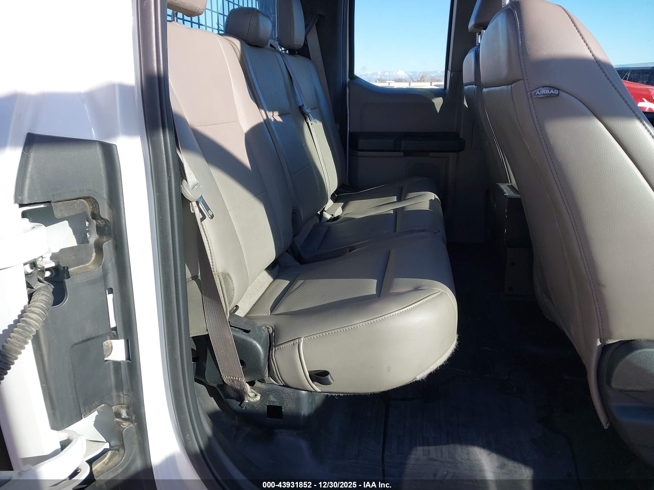 FORD F-150 image 8
