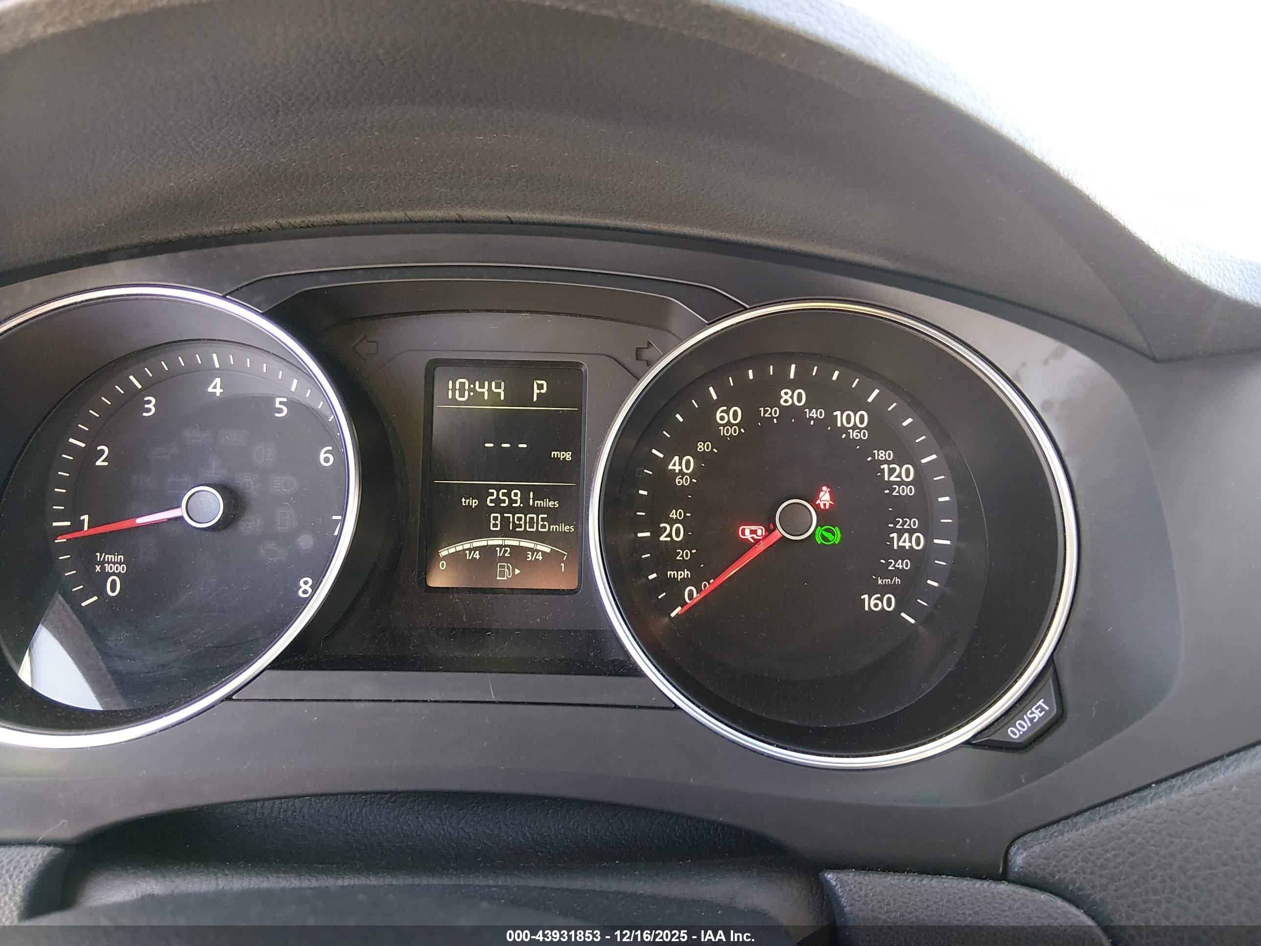 VOLKSWAGEN JETTA image 7