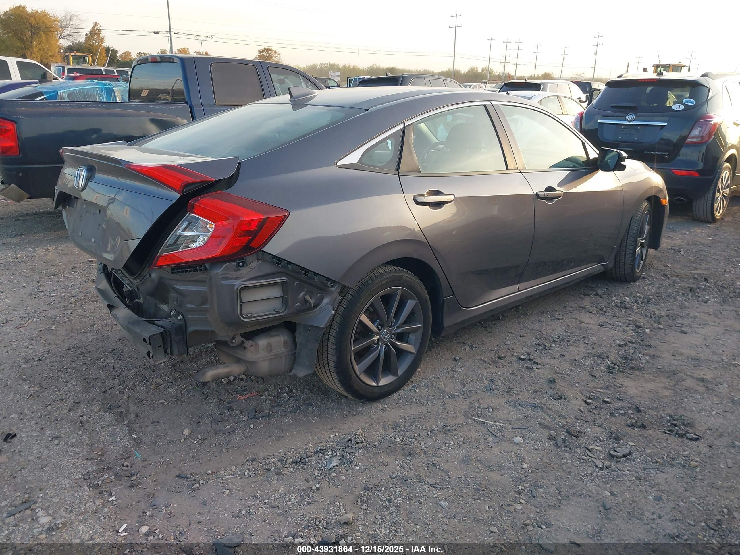 HONDA CIVIC image 4