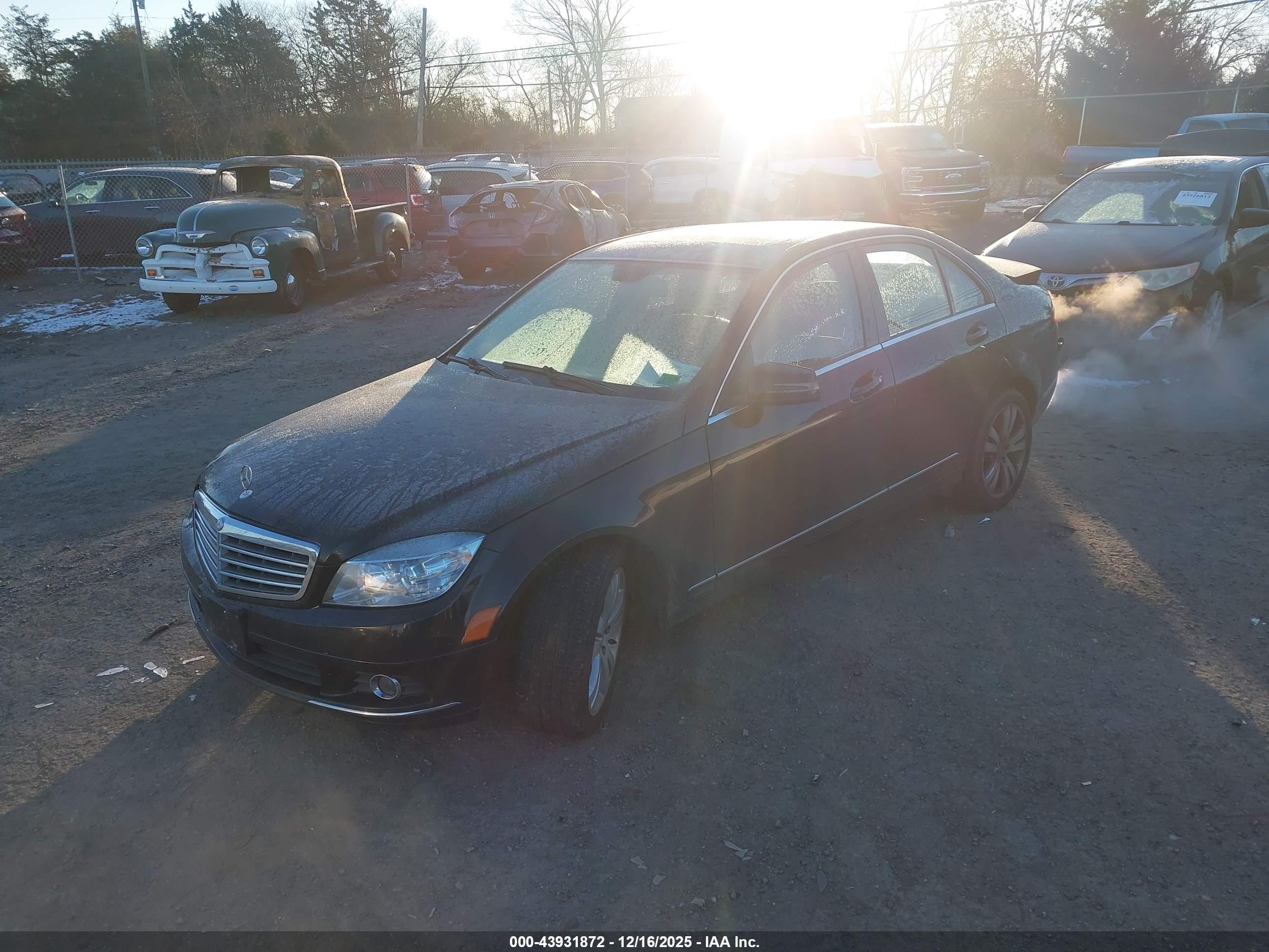 MERCEDES-BENZ C image 2