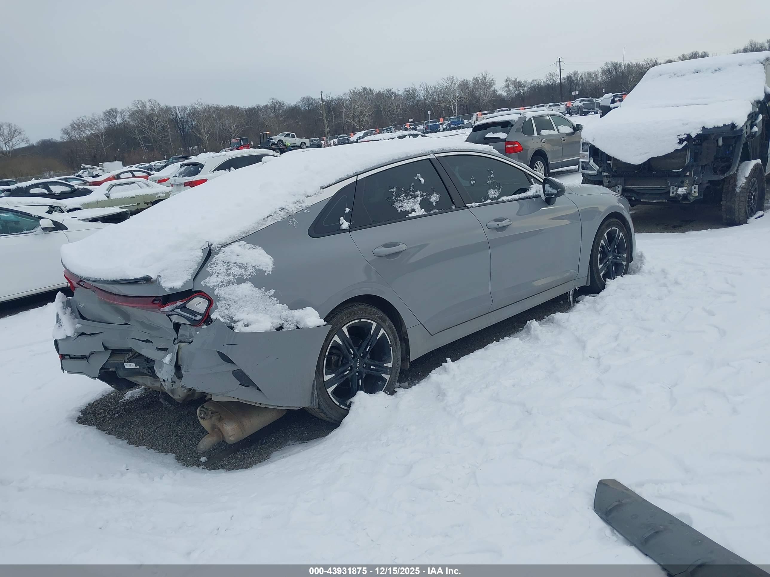 KIA K5 image 4