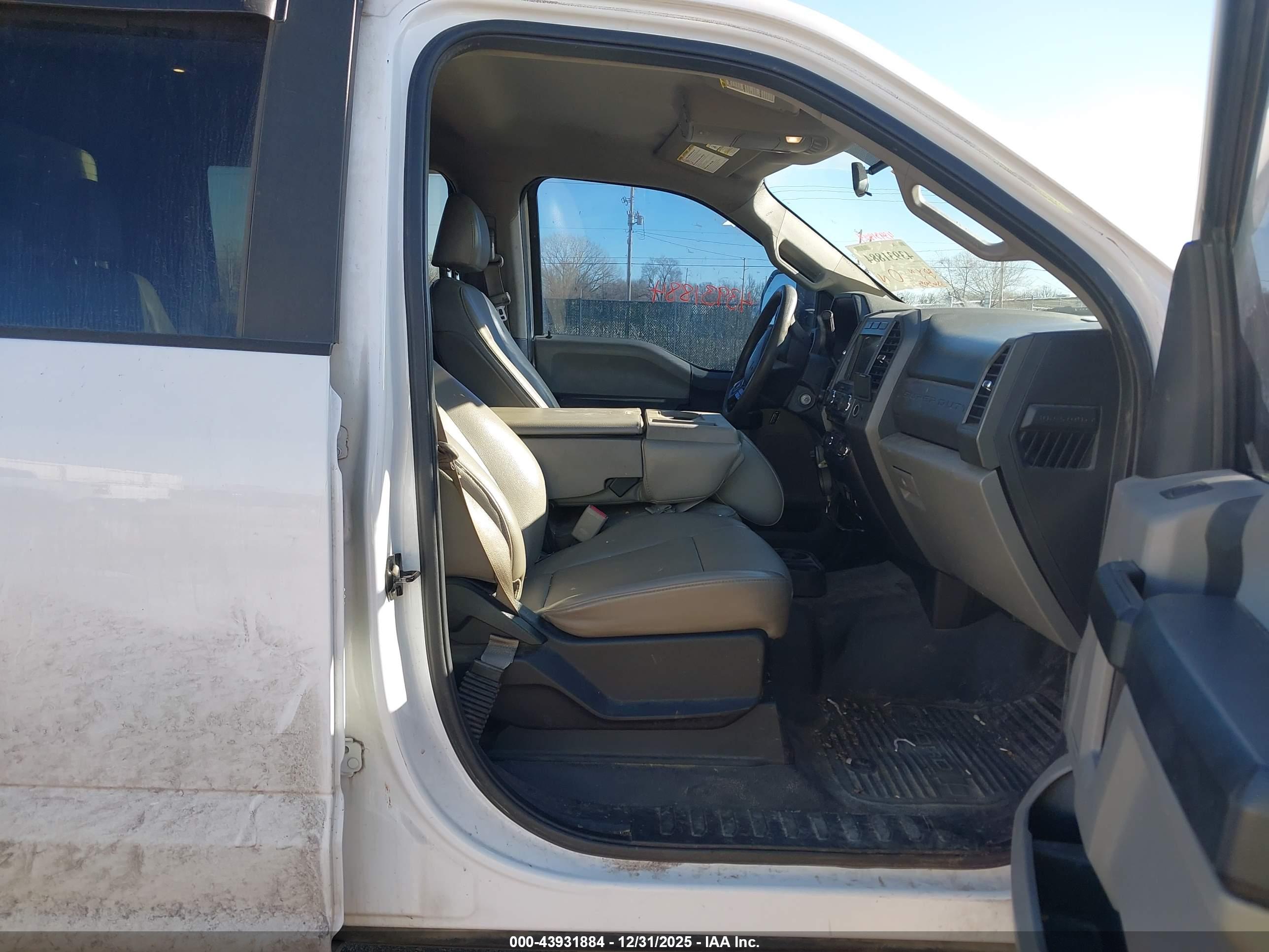 FORD F-250 image 5