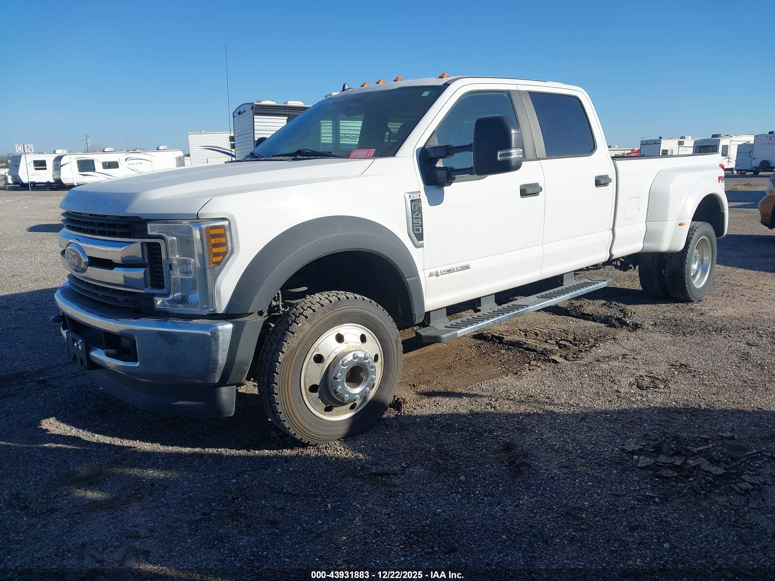FORD F-450 image 2