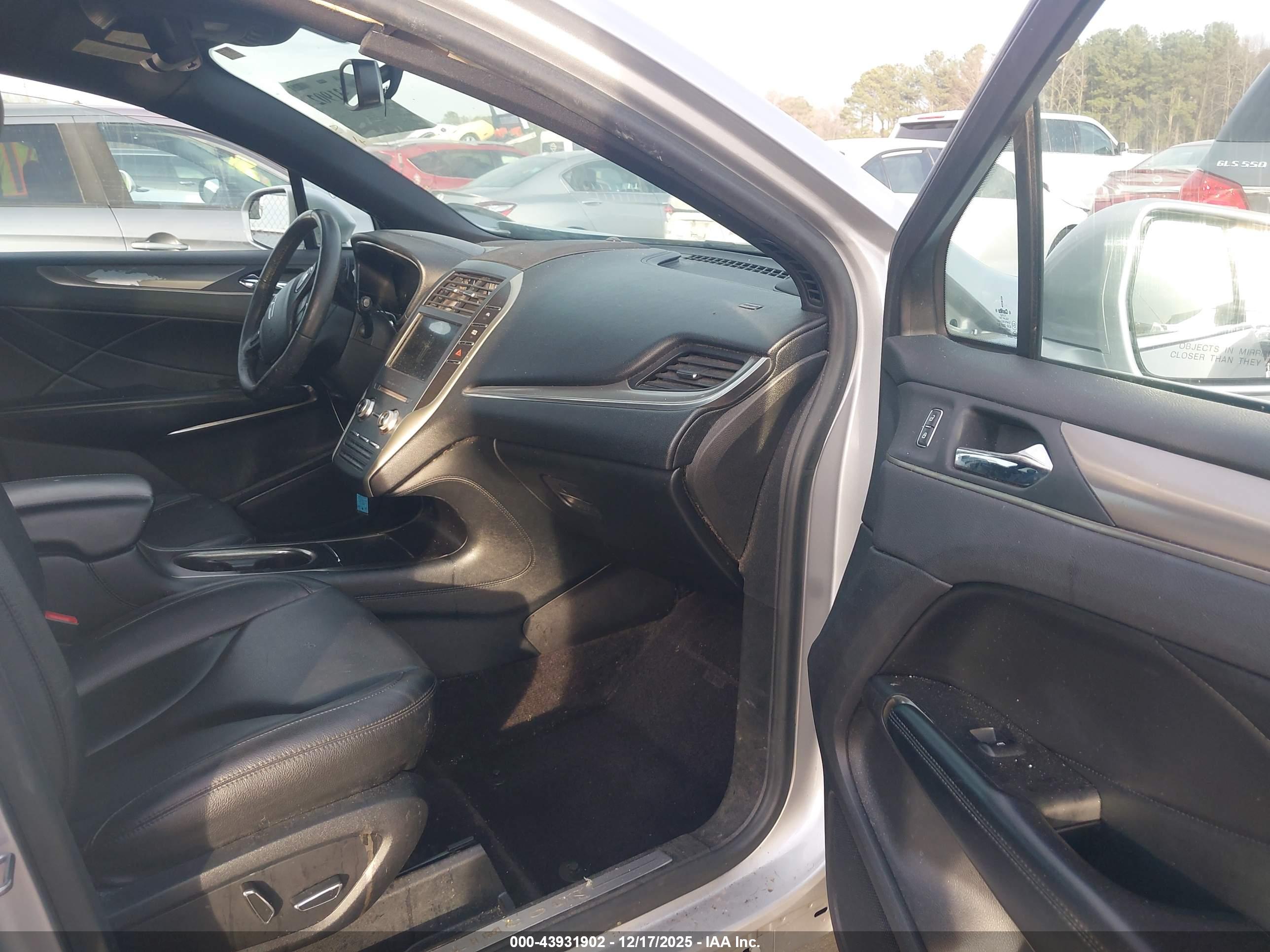 LINCOLN MKC image 5
