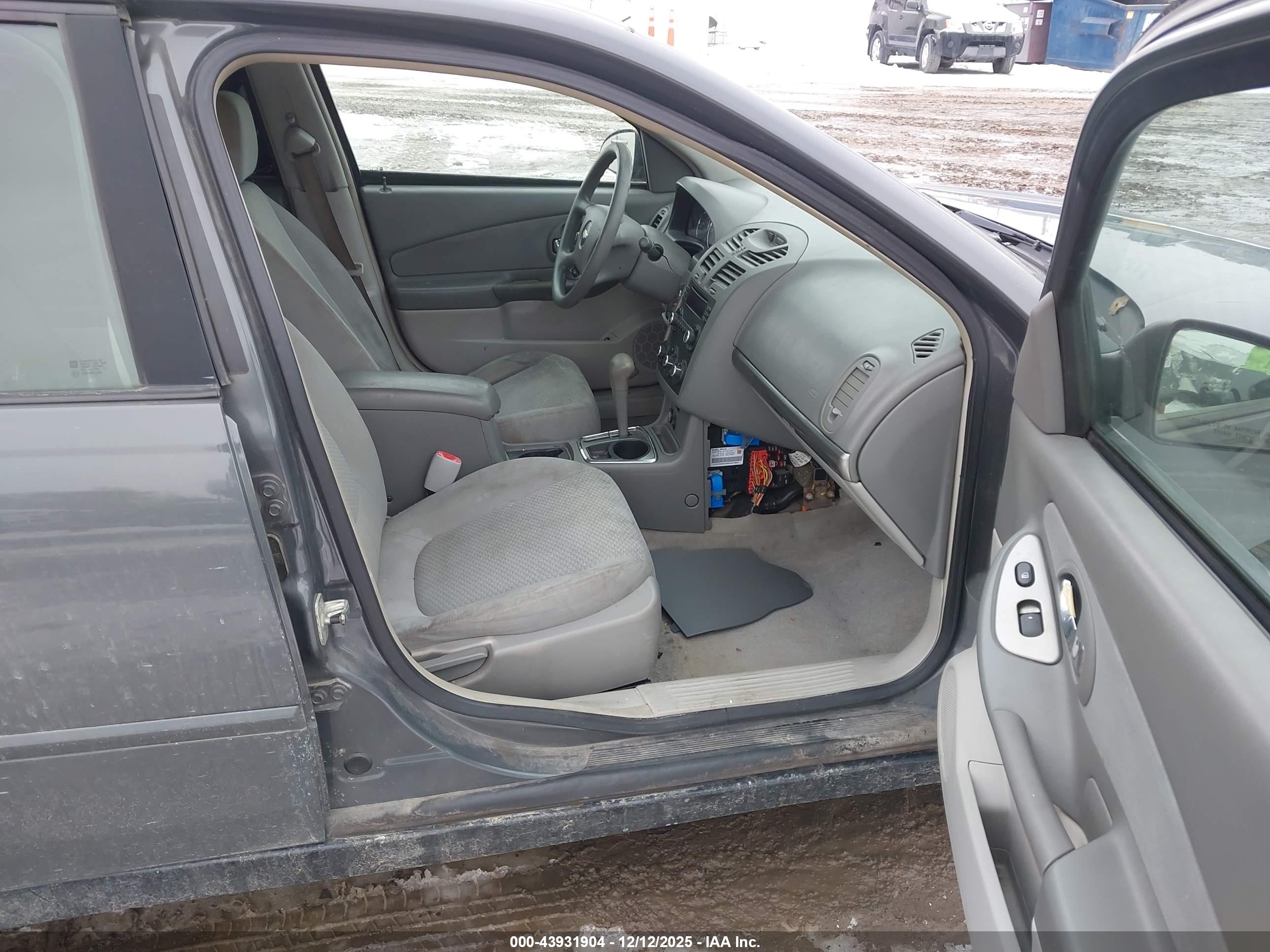CHEVROLET MALIBU image 5