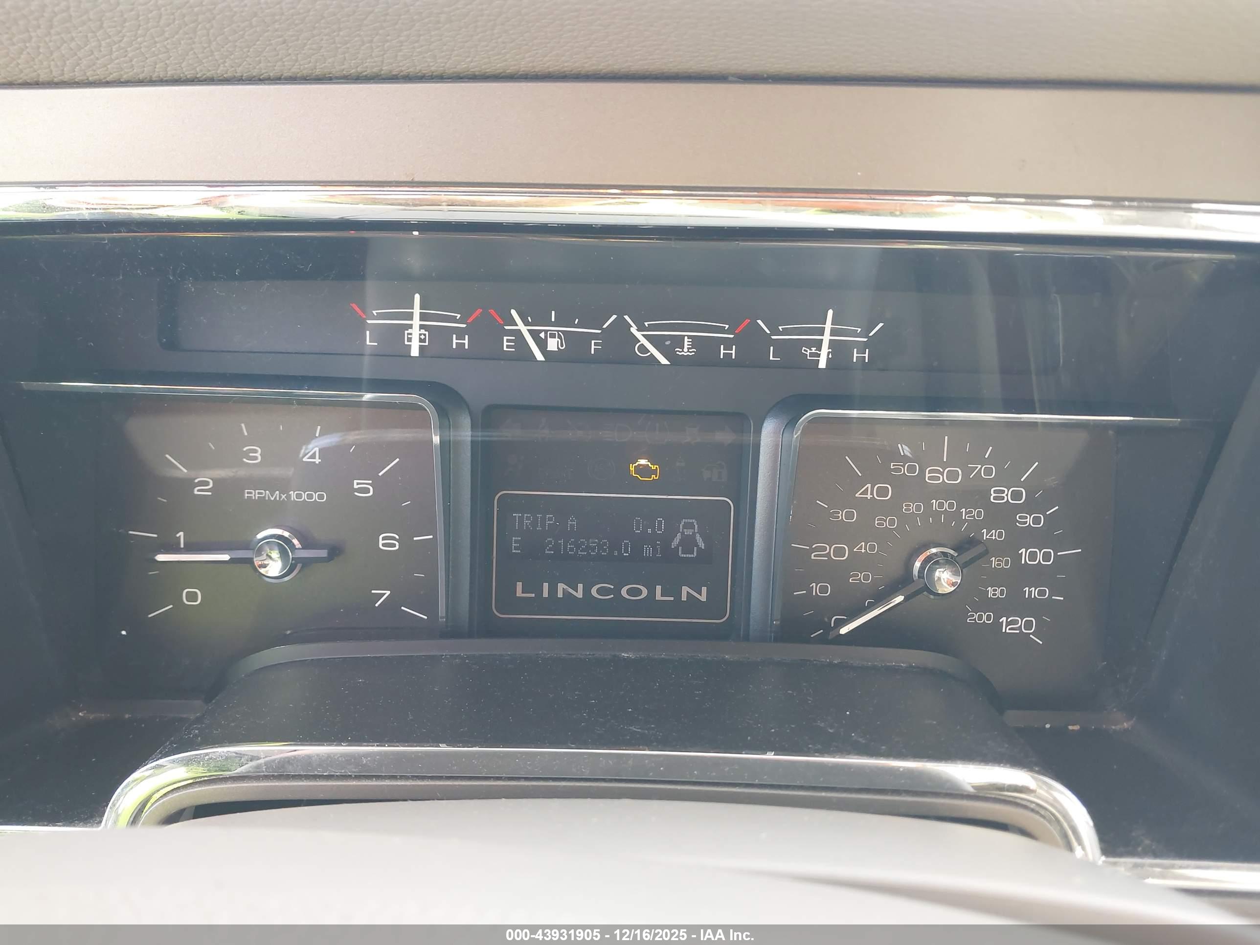 LINCOLN NAVIGATOR image 7