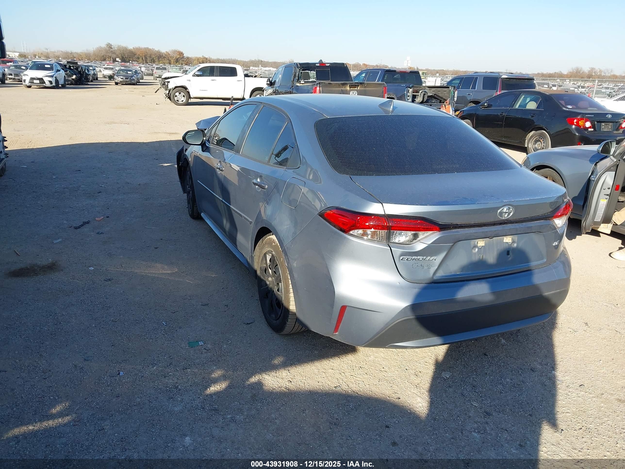 TOYOTA COROLLA image 3