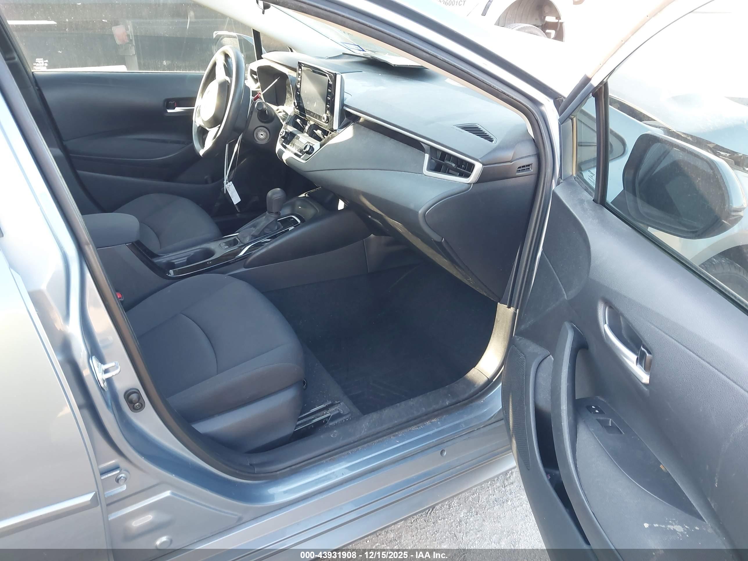 TOYOTA COROLLA image 5