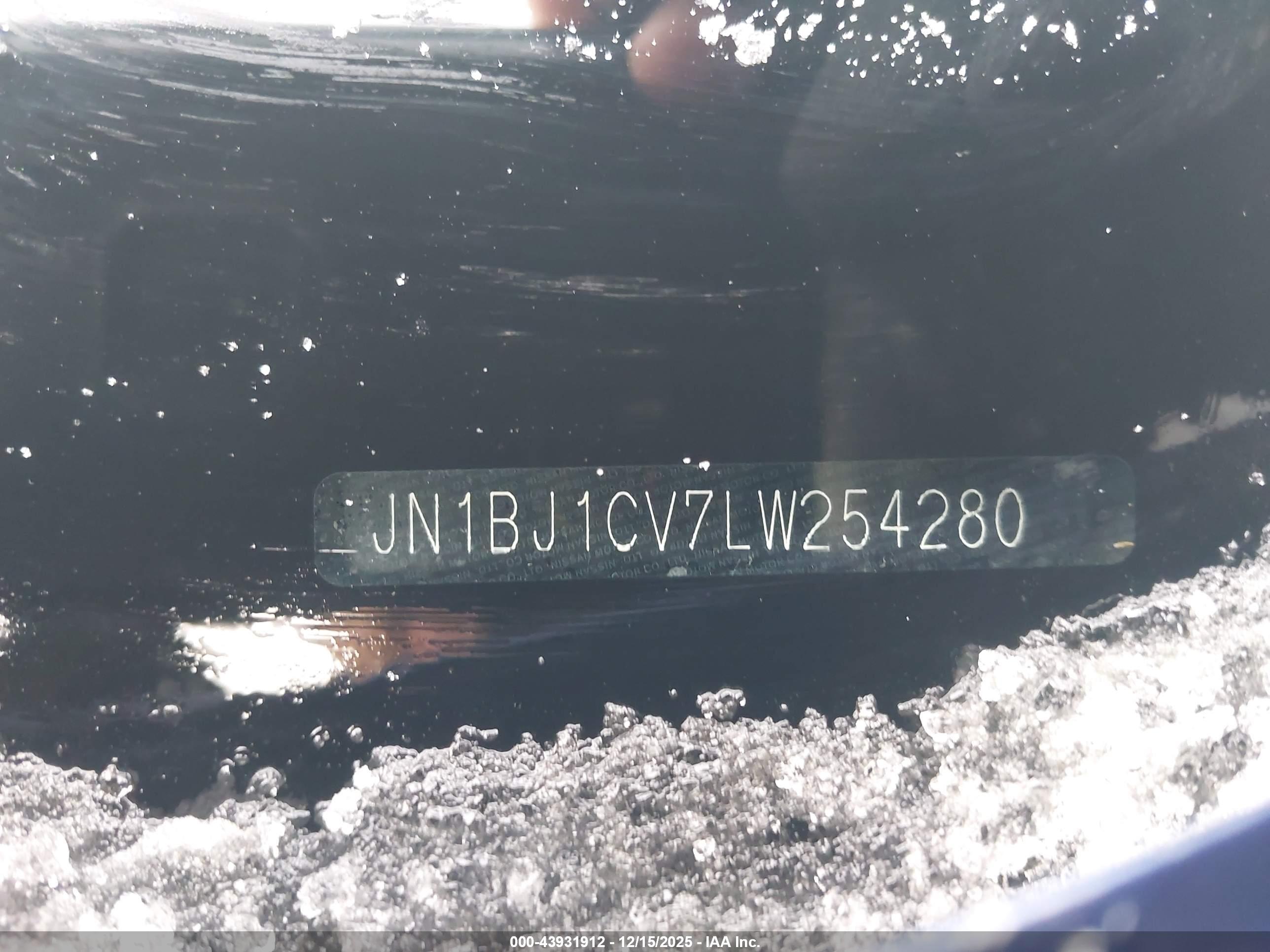NISSAN ROGUE image 9