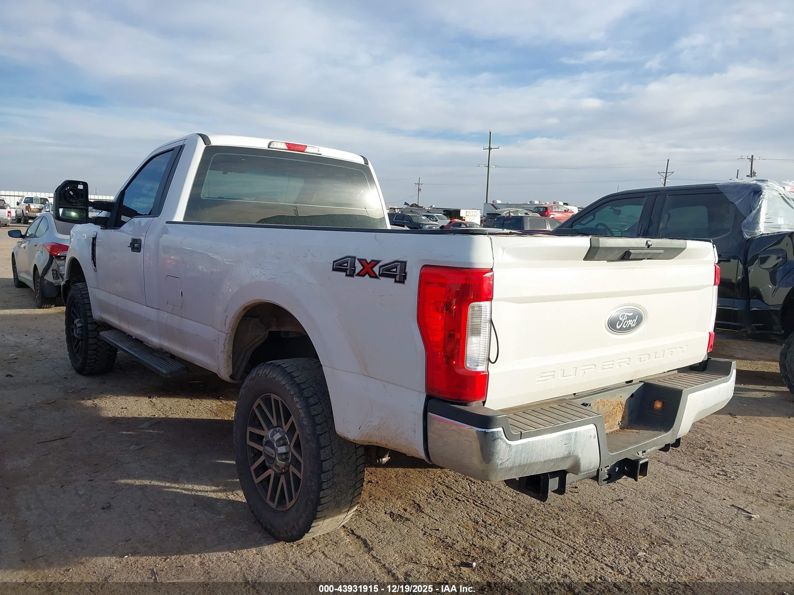 FORD F-250 image 3