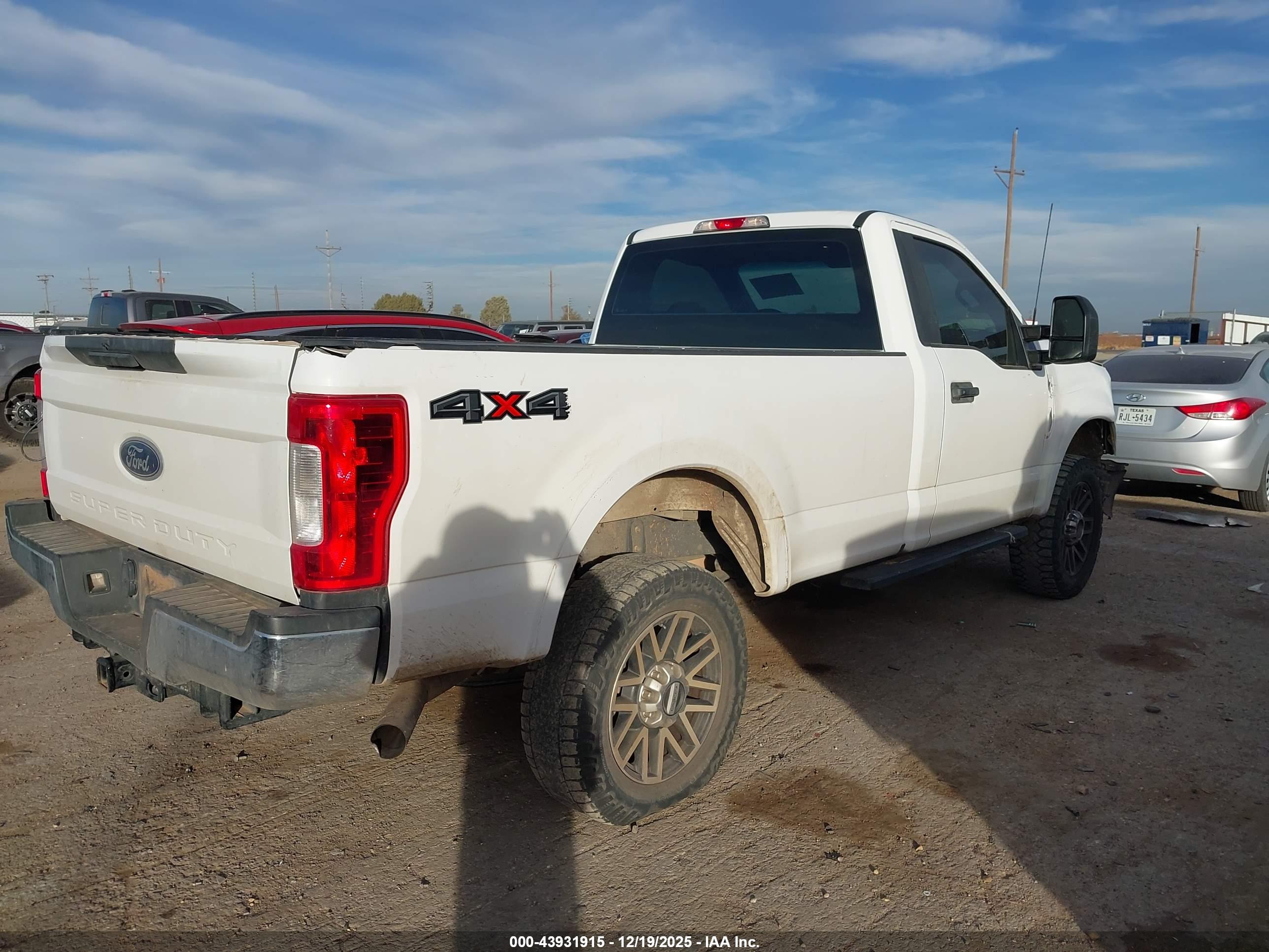 FORD F-250 image 4