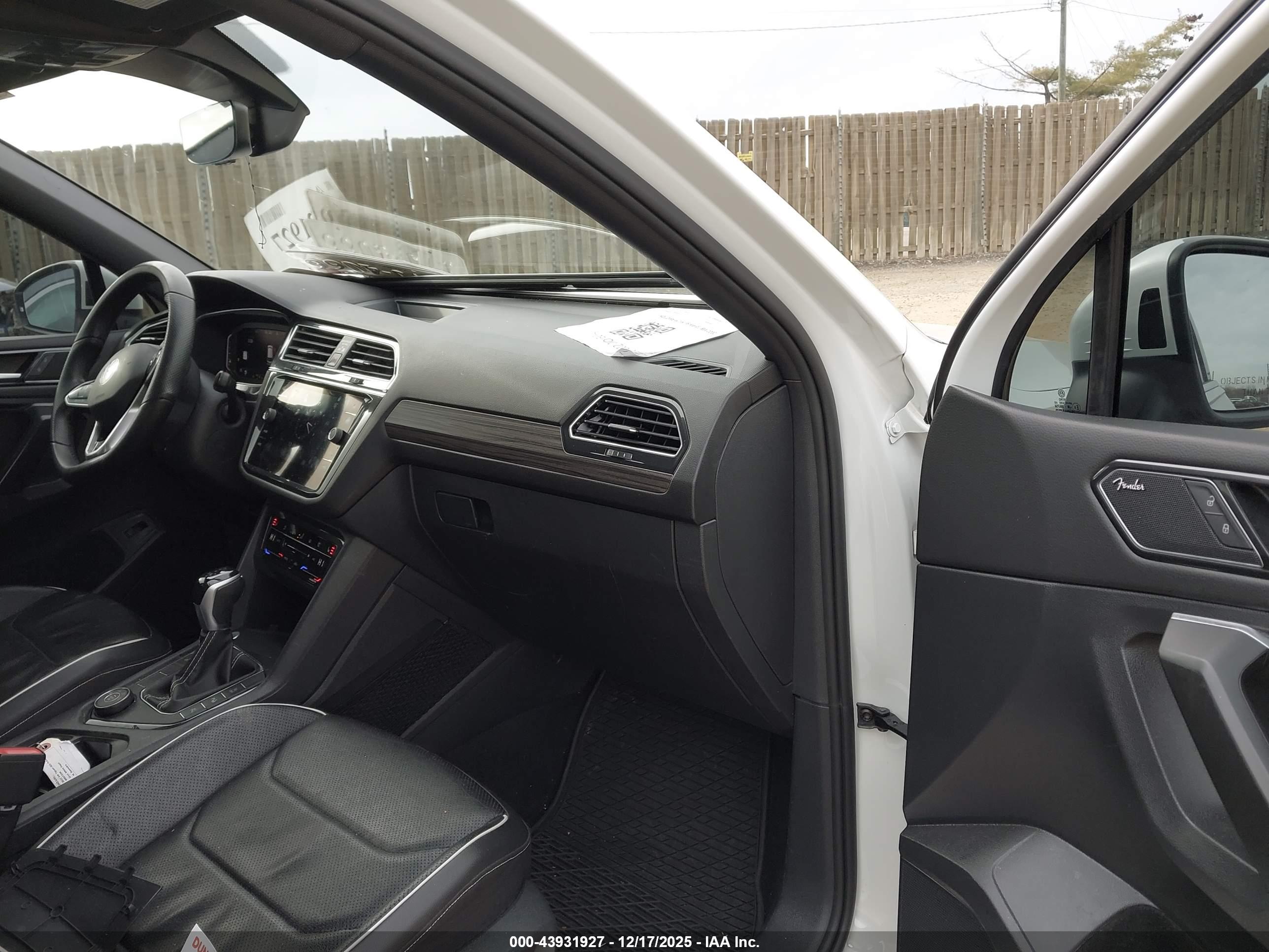 VOLKSWAGEN TIGUAN image 5