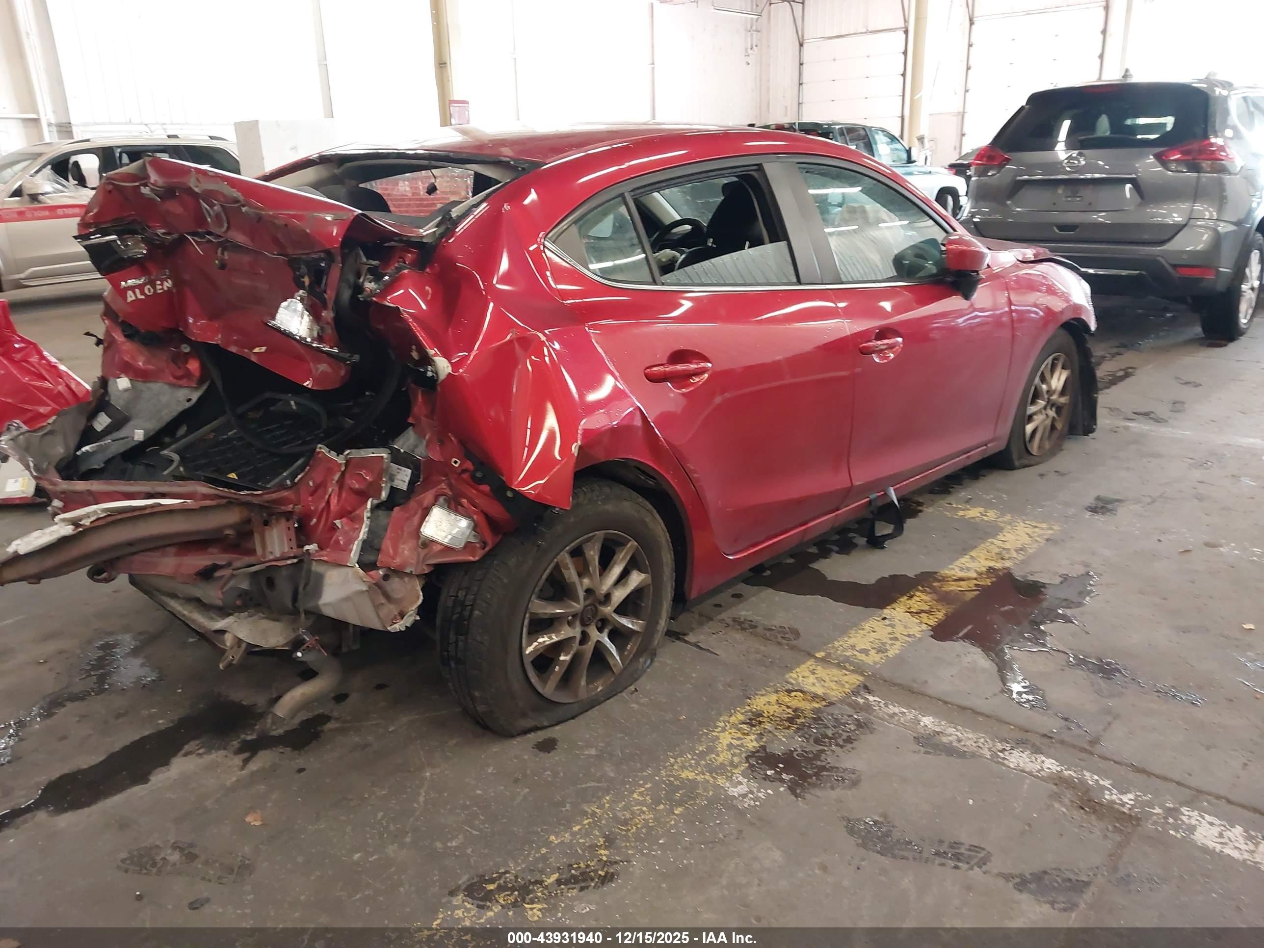 MAZDA MAZDA3 image 4