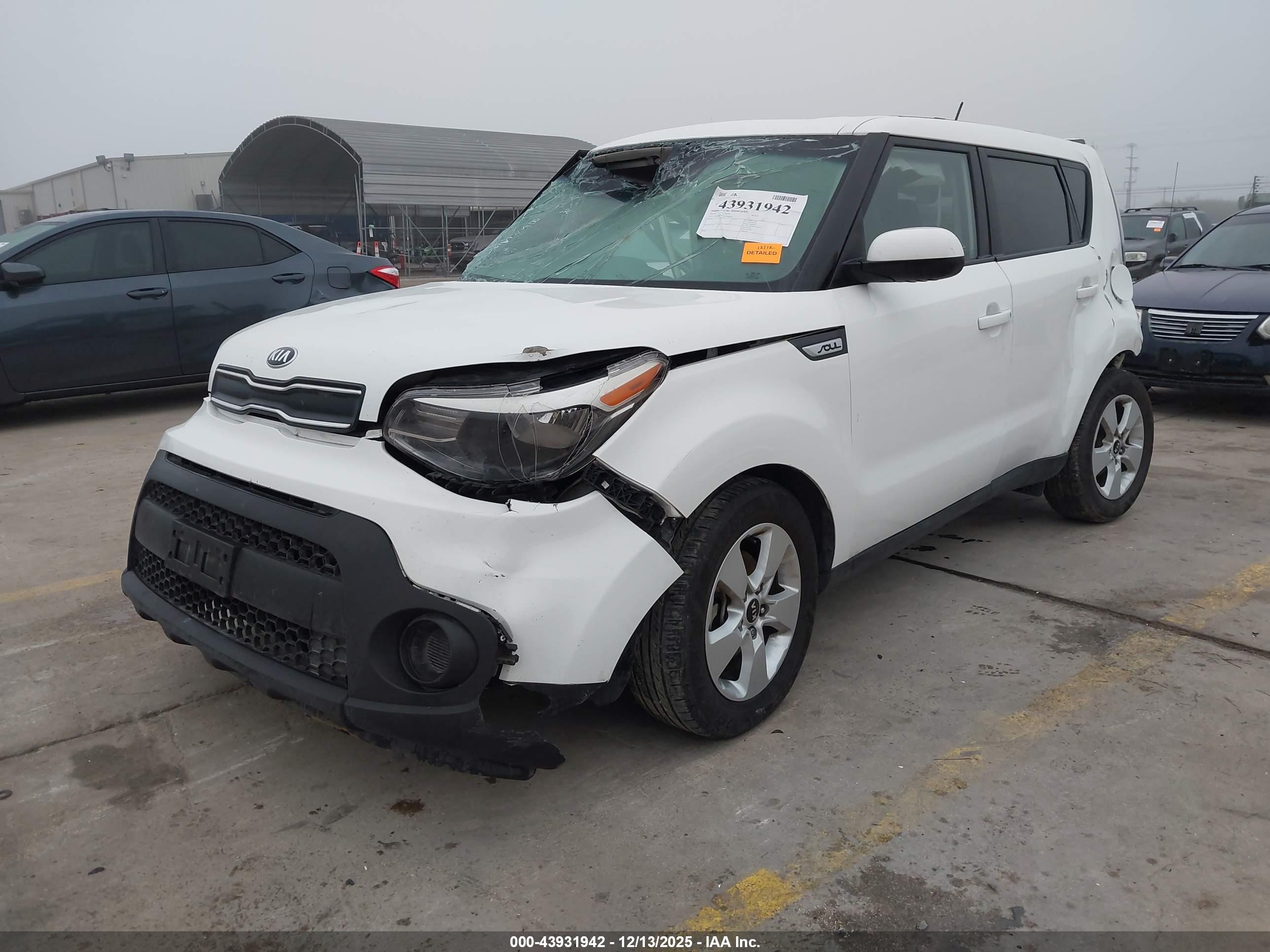 KIA SOUL image 2