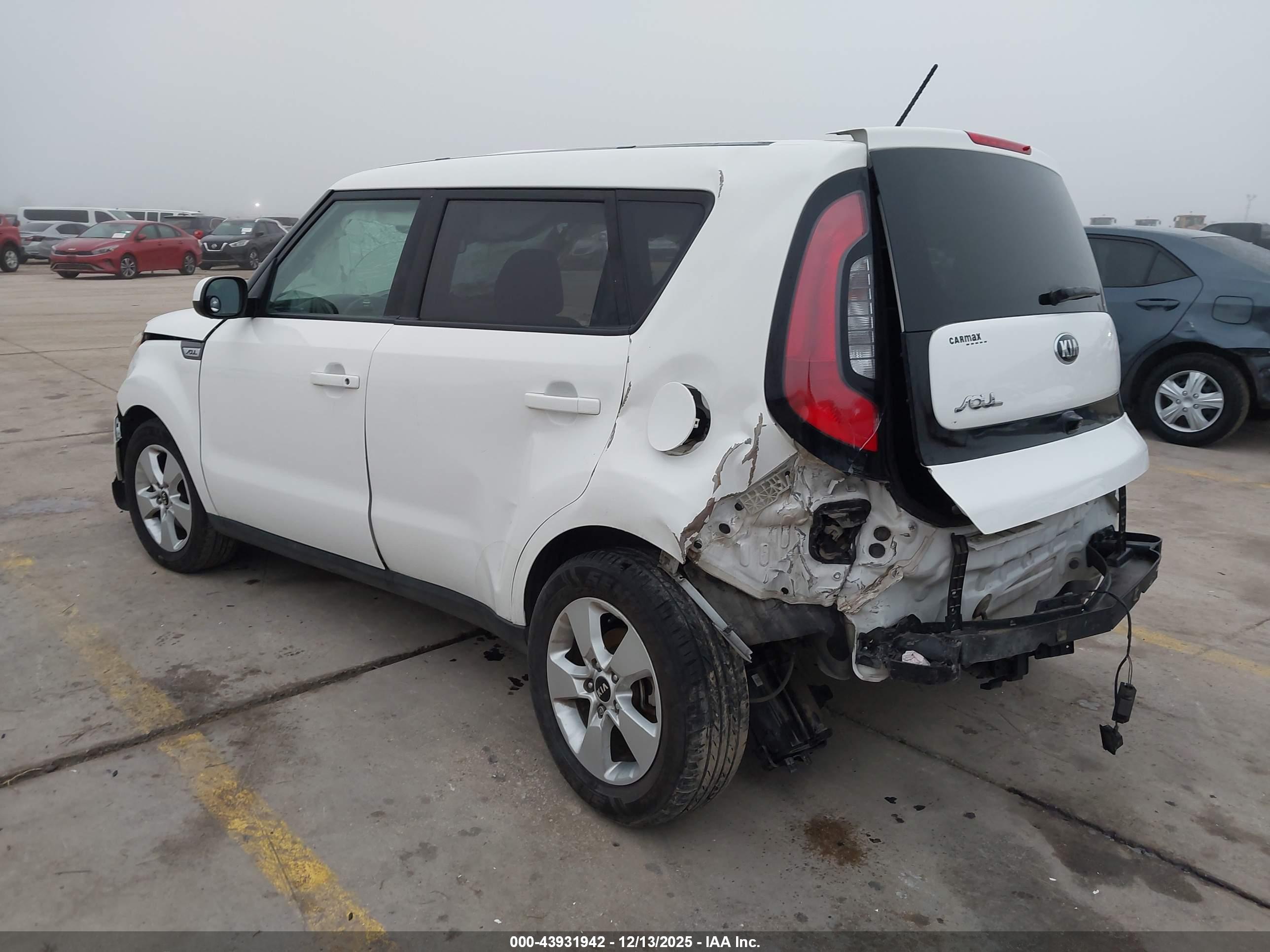 KIA SOUL image 3
