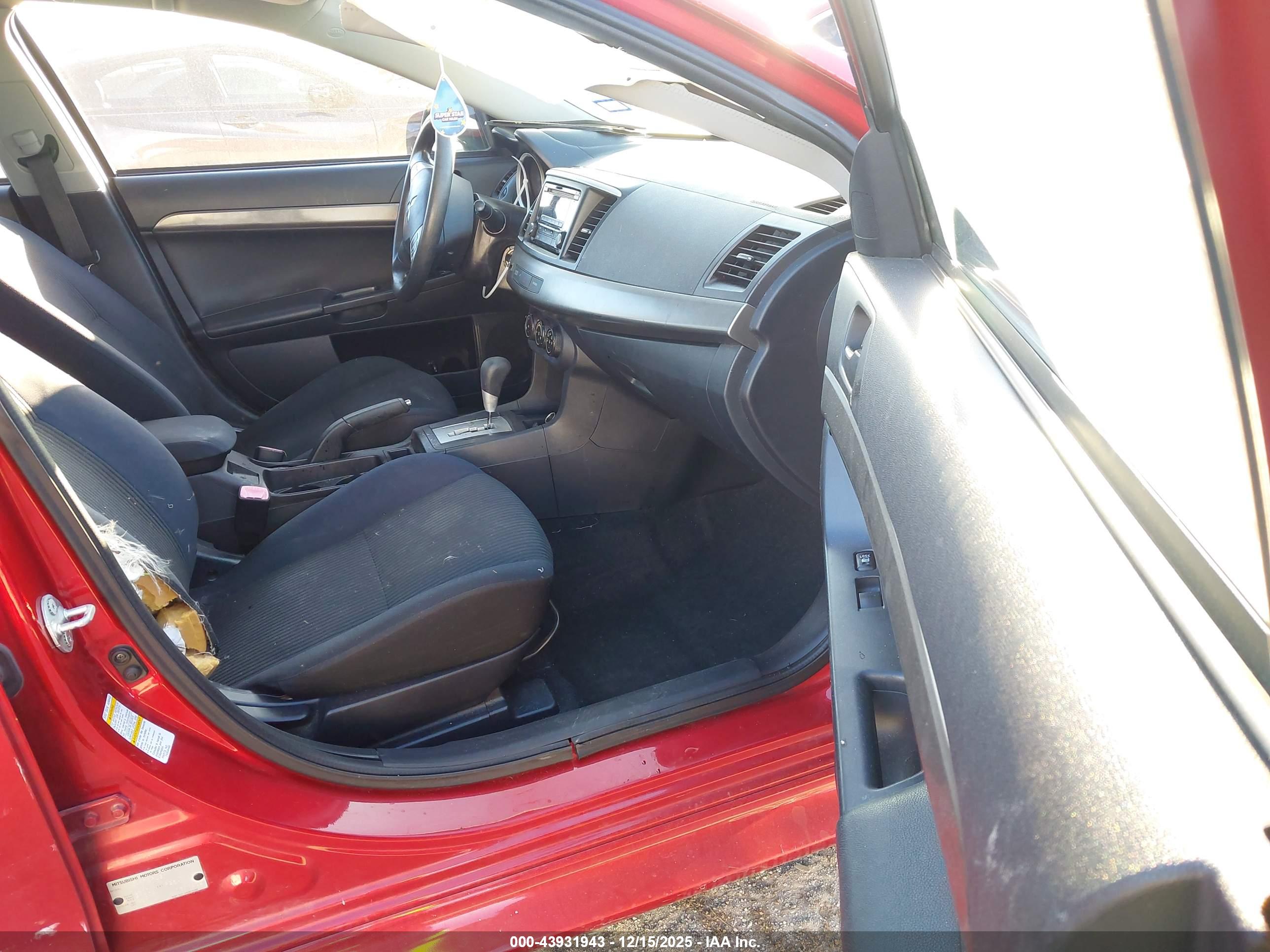 MITSUBISHI LANCER image 5