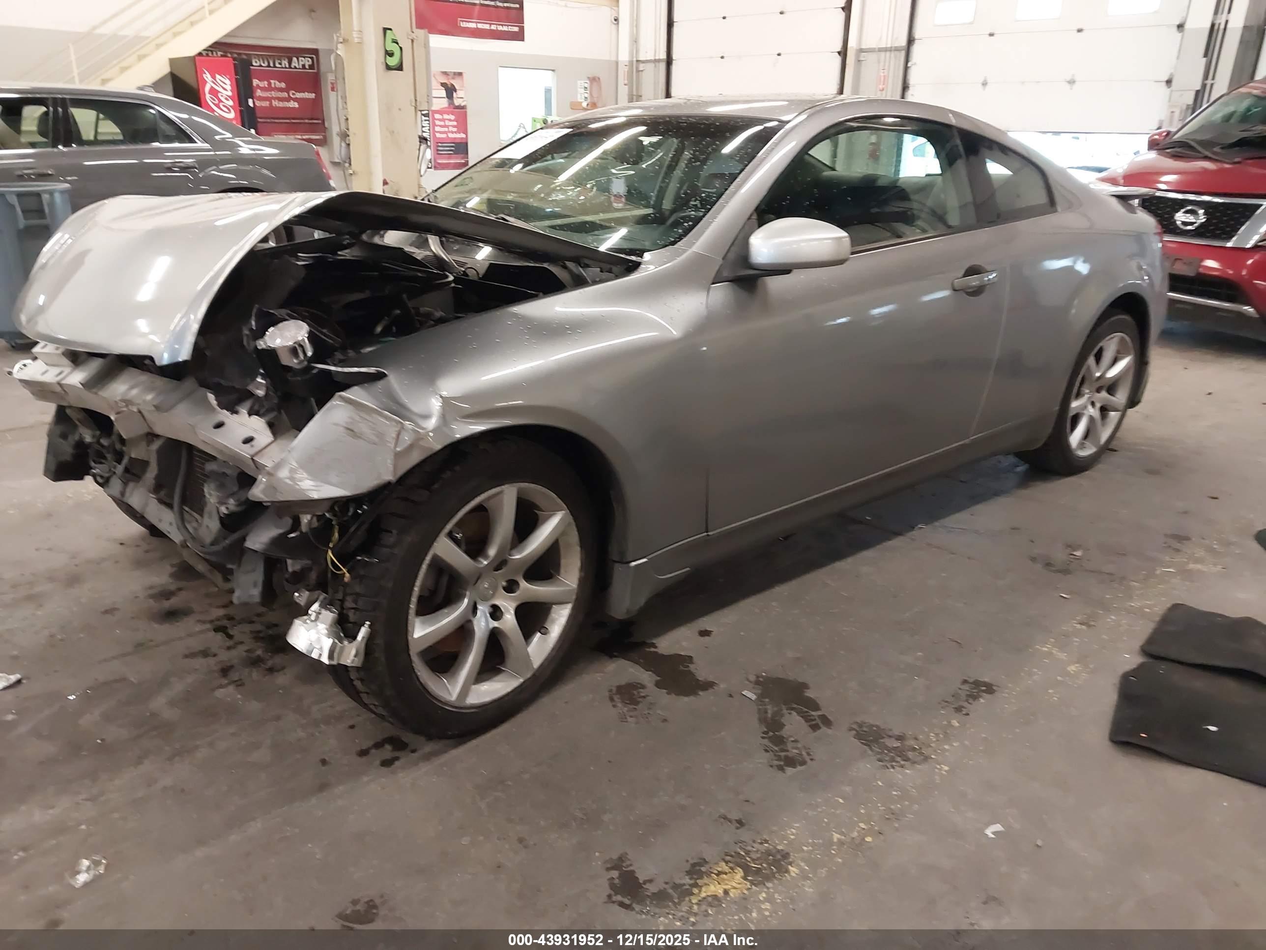 INFINITI G35 image 2
