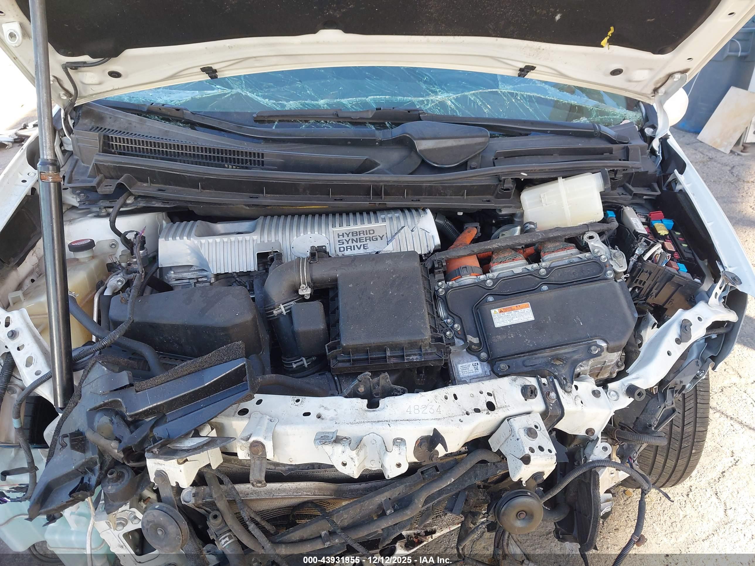 TOYOTA PRIUS image 10