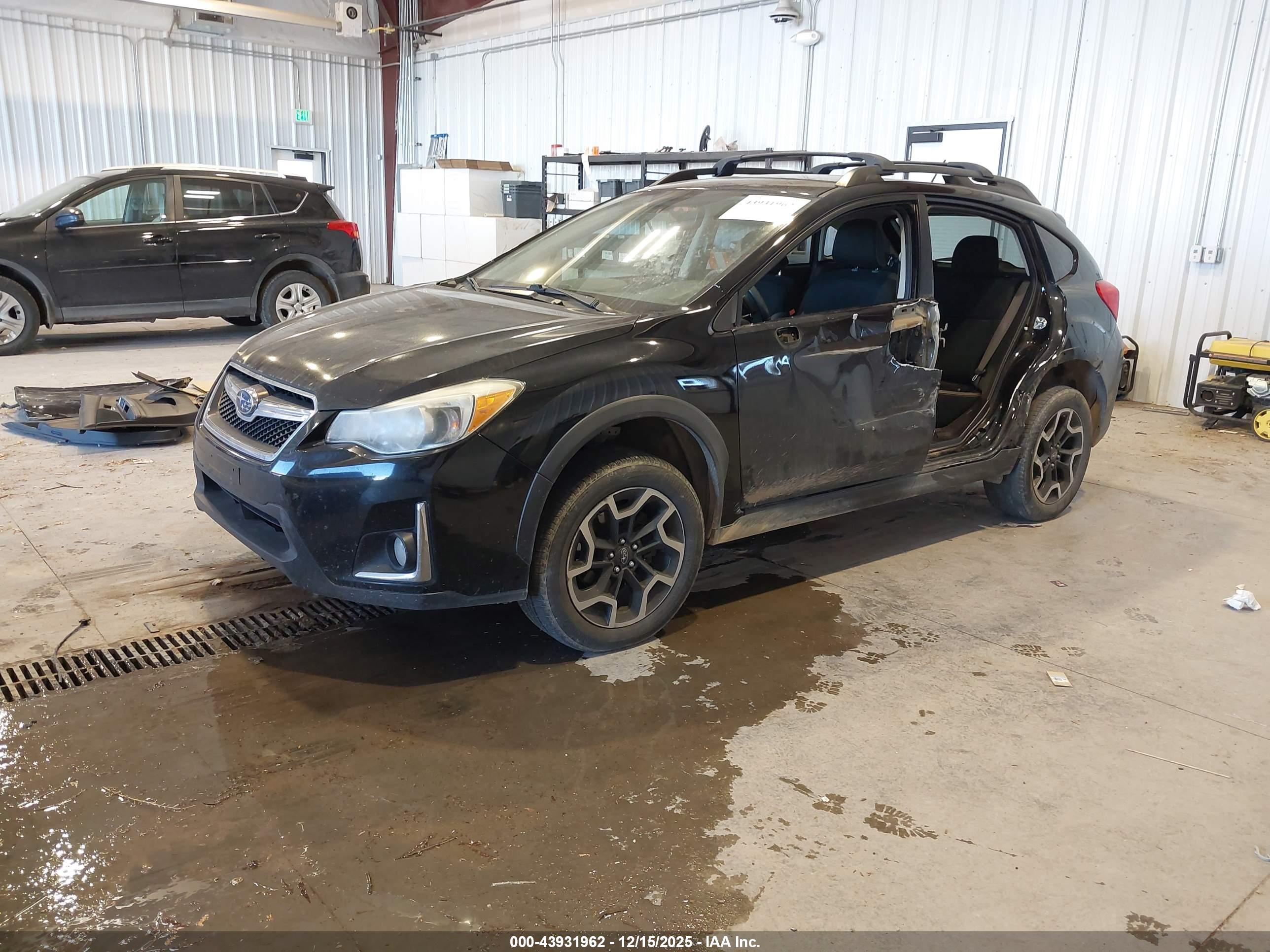 SUBARU CROSSTREK image 2