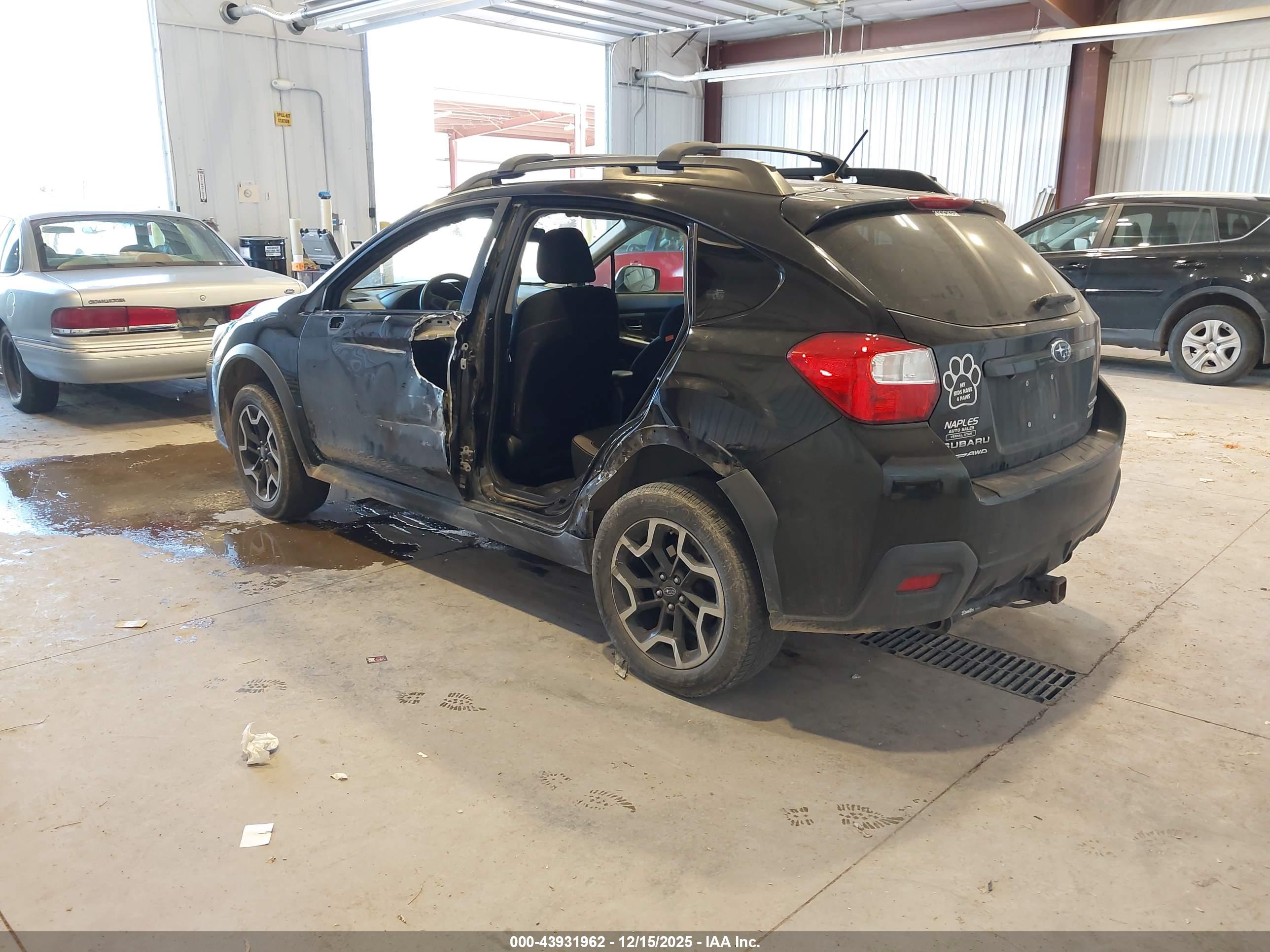 SUBARU CROSSTREK image 3