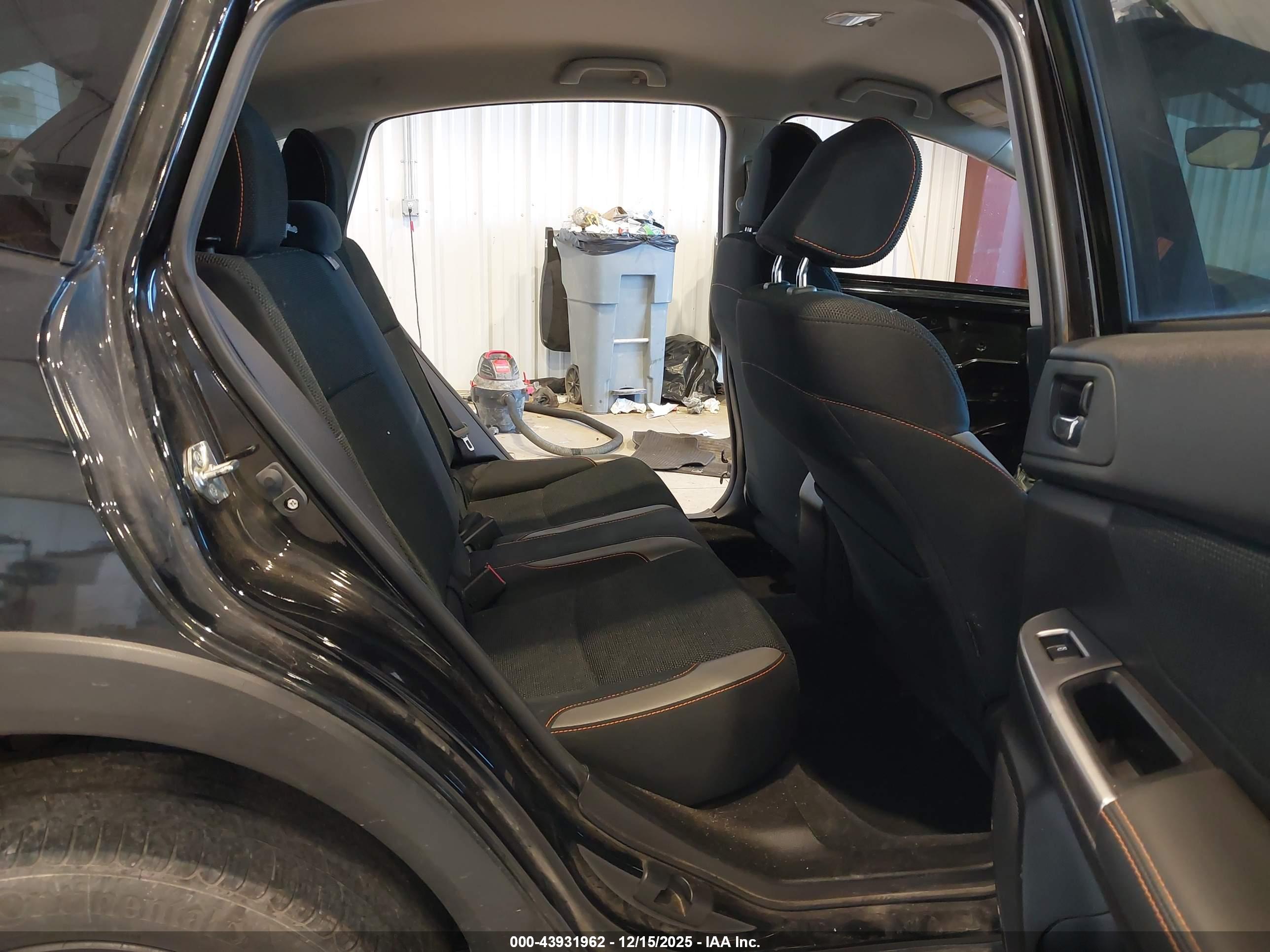 SUBARU CROSSTREK image 8