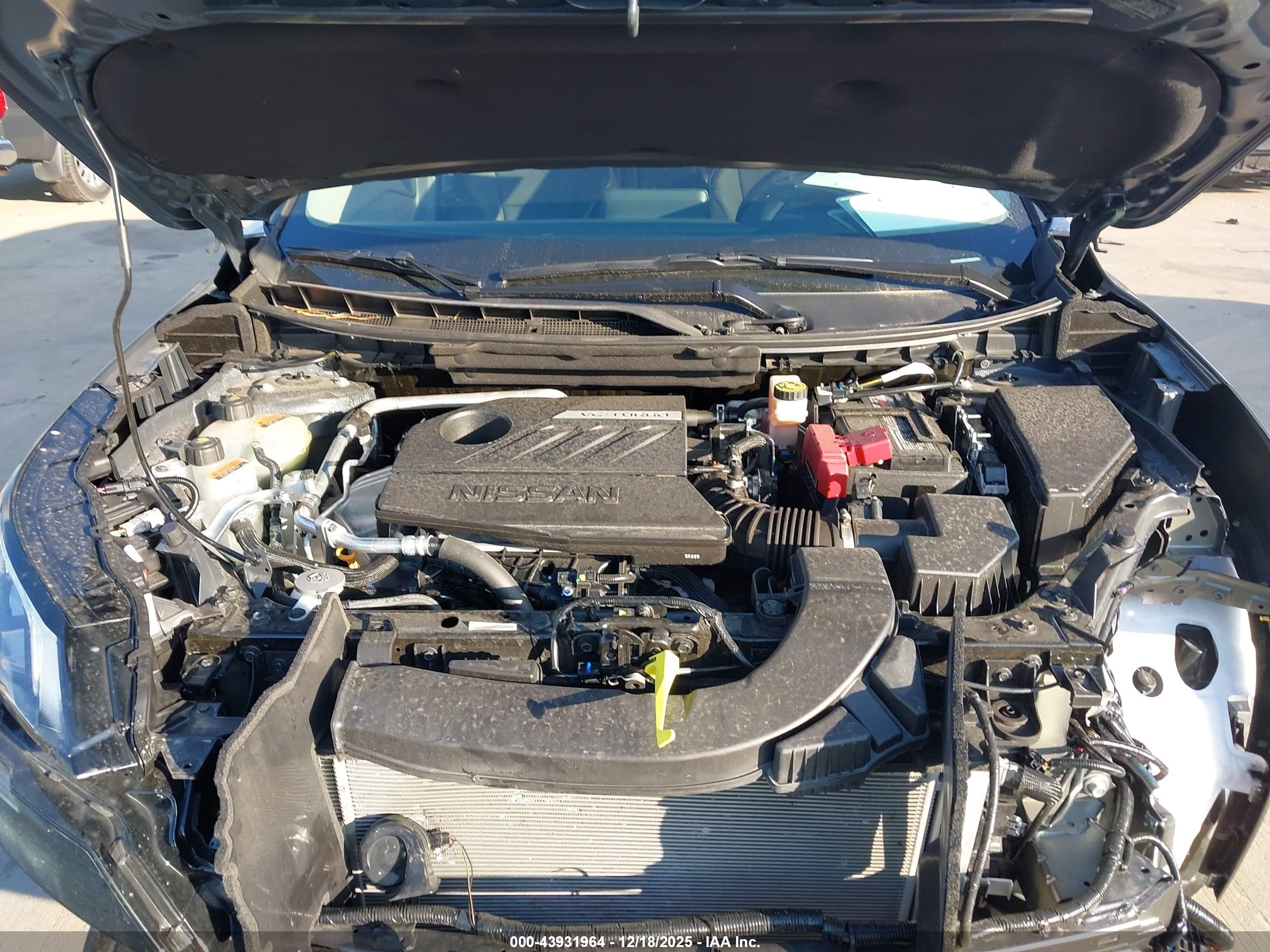 NISSAN ROGUE image 10