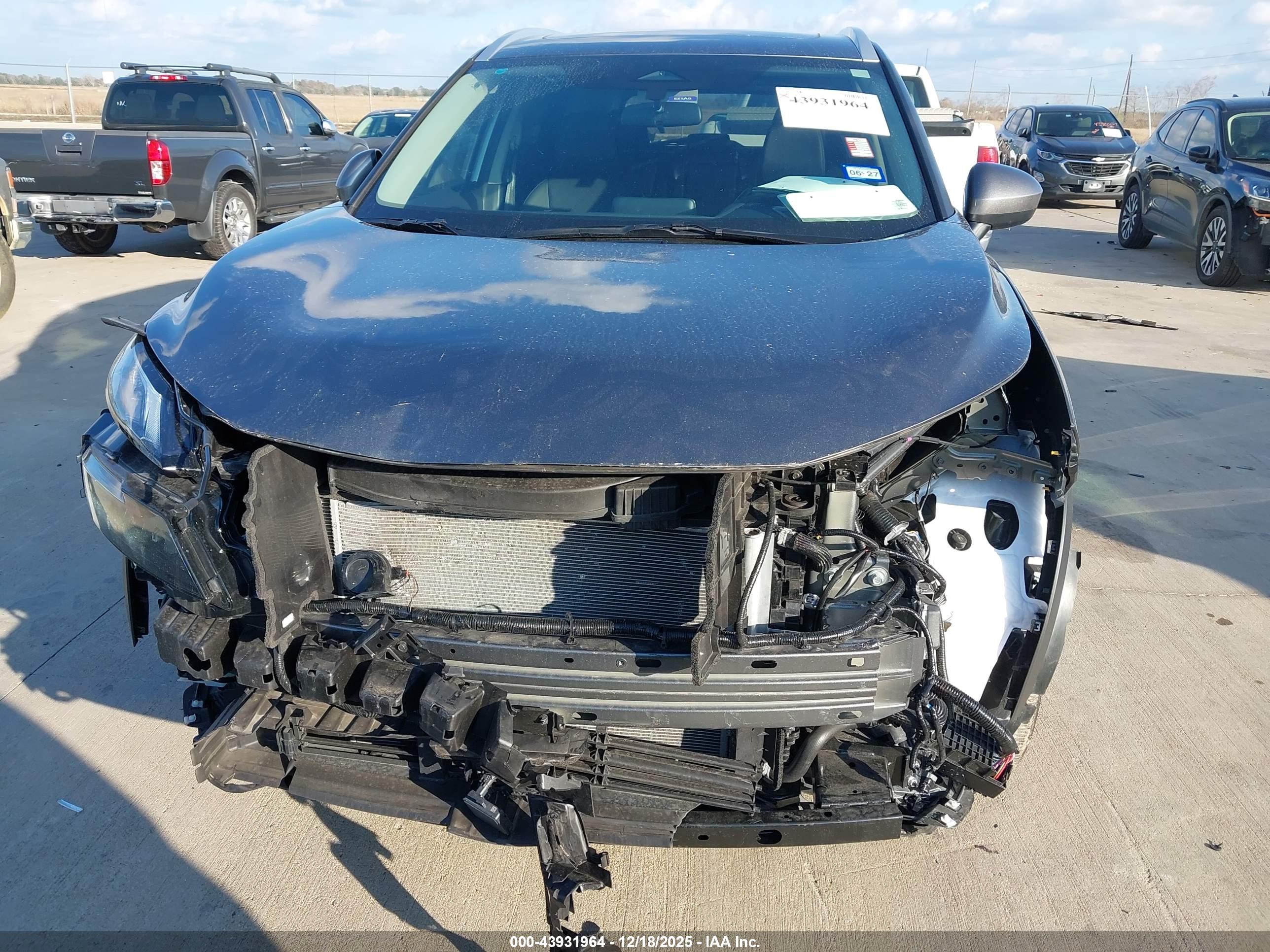 NISSAN ROGUE image 6