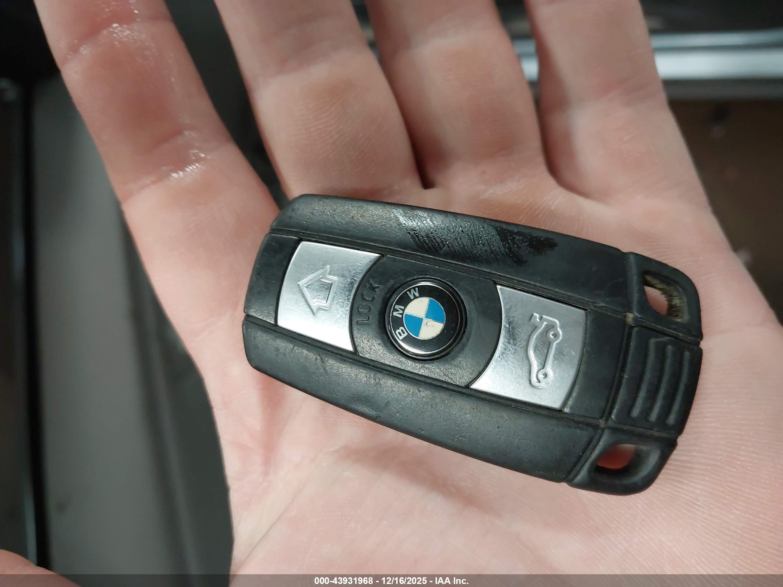 BMW 335I image 11