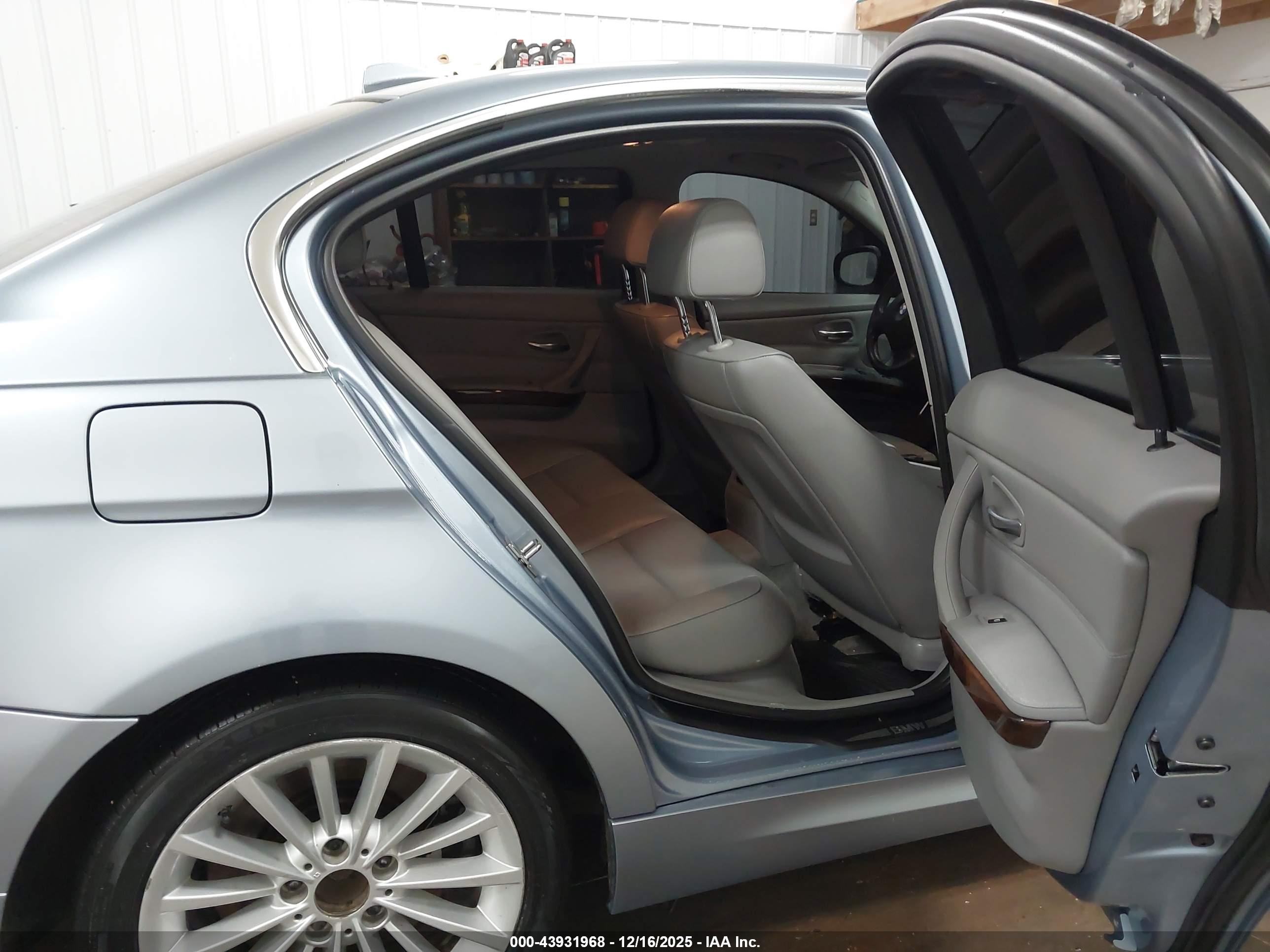 BMW 335I image 8
