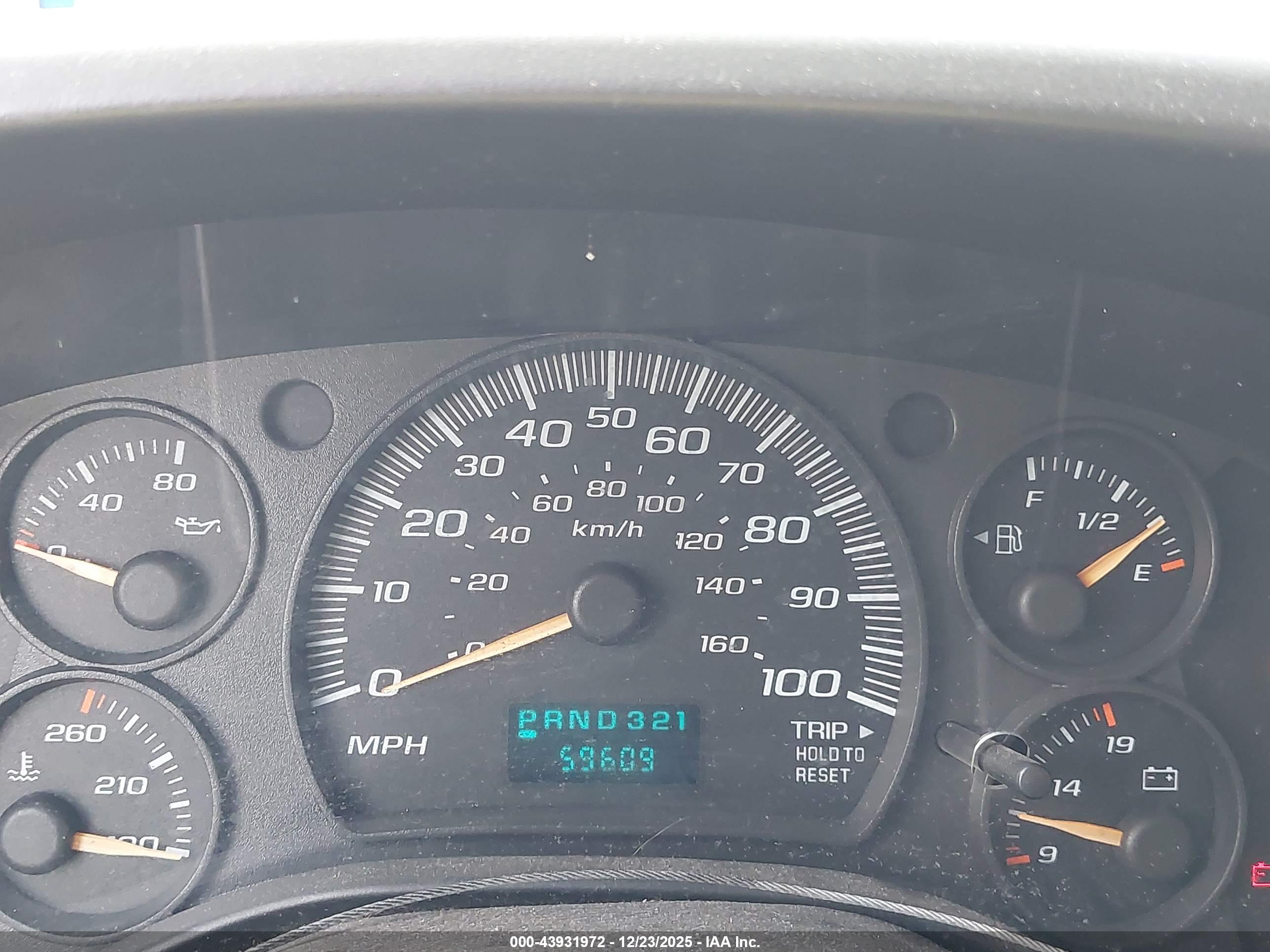 CHEVROLET EXPRESS image 7