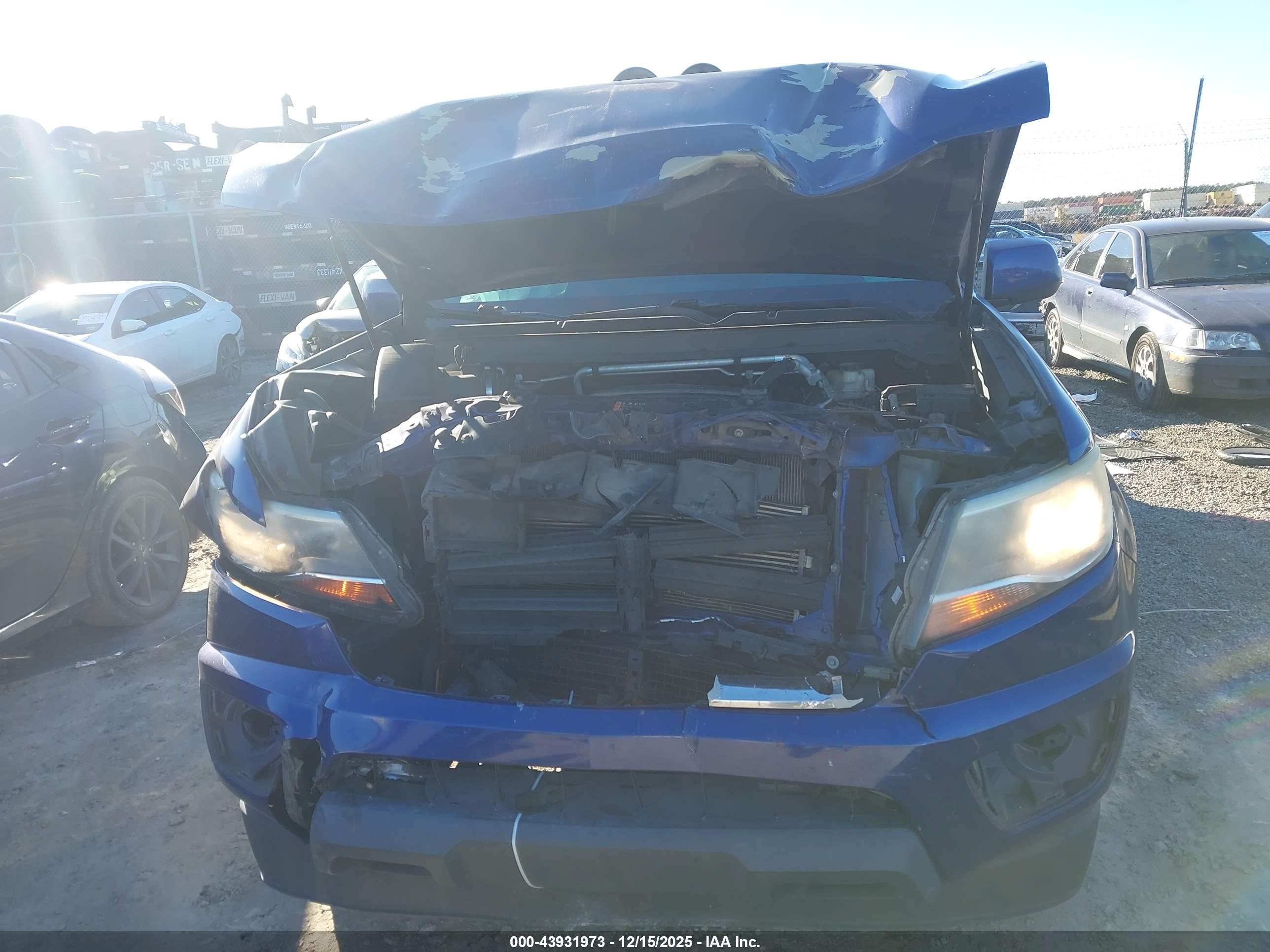 CHEVROLET COLORADO image 10