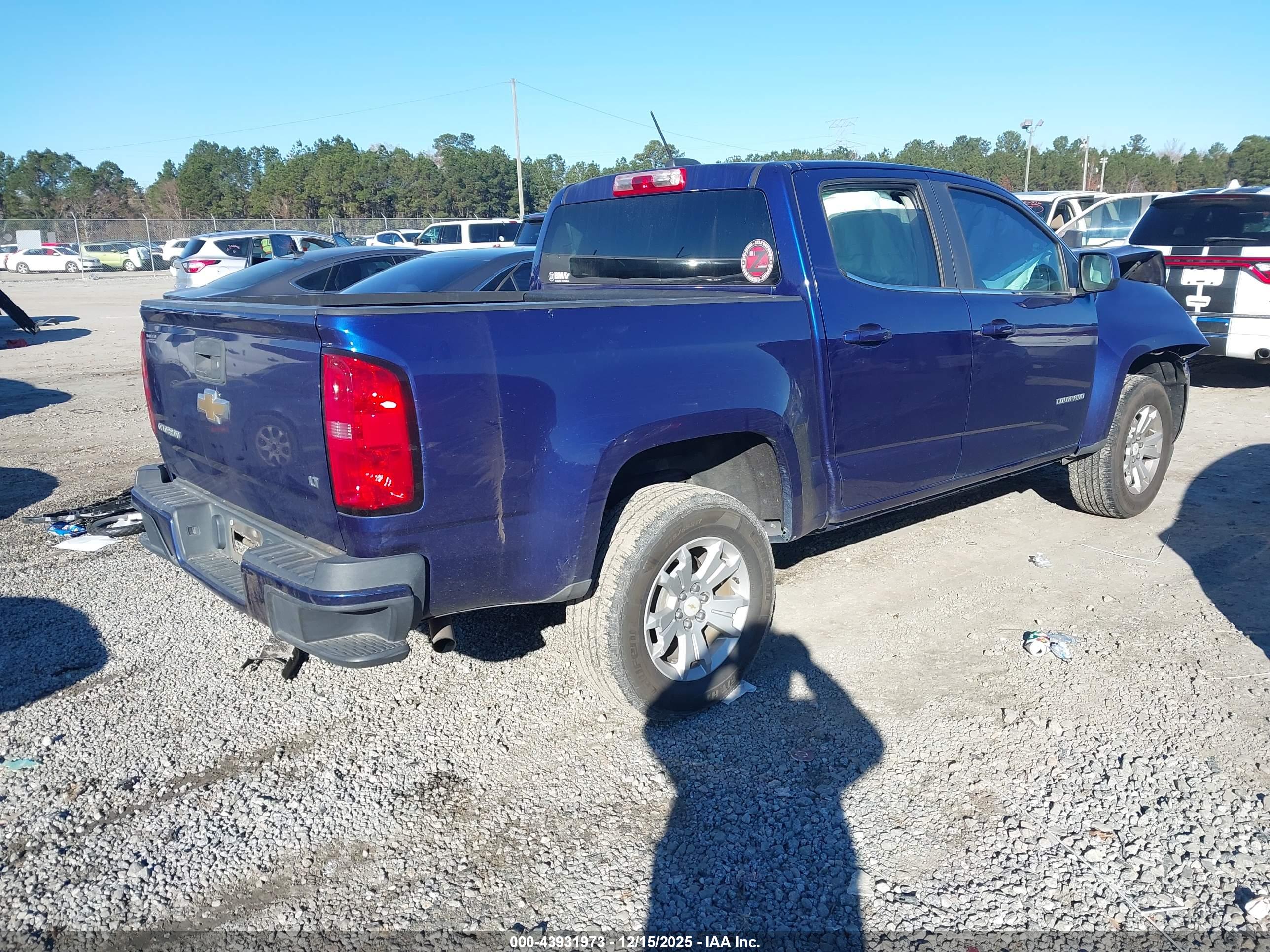 CHEVROLET COLORADO image 4
