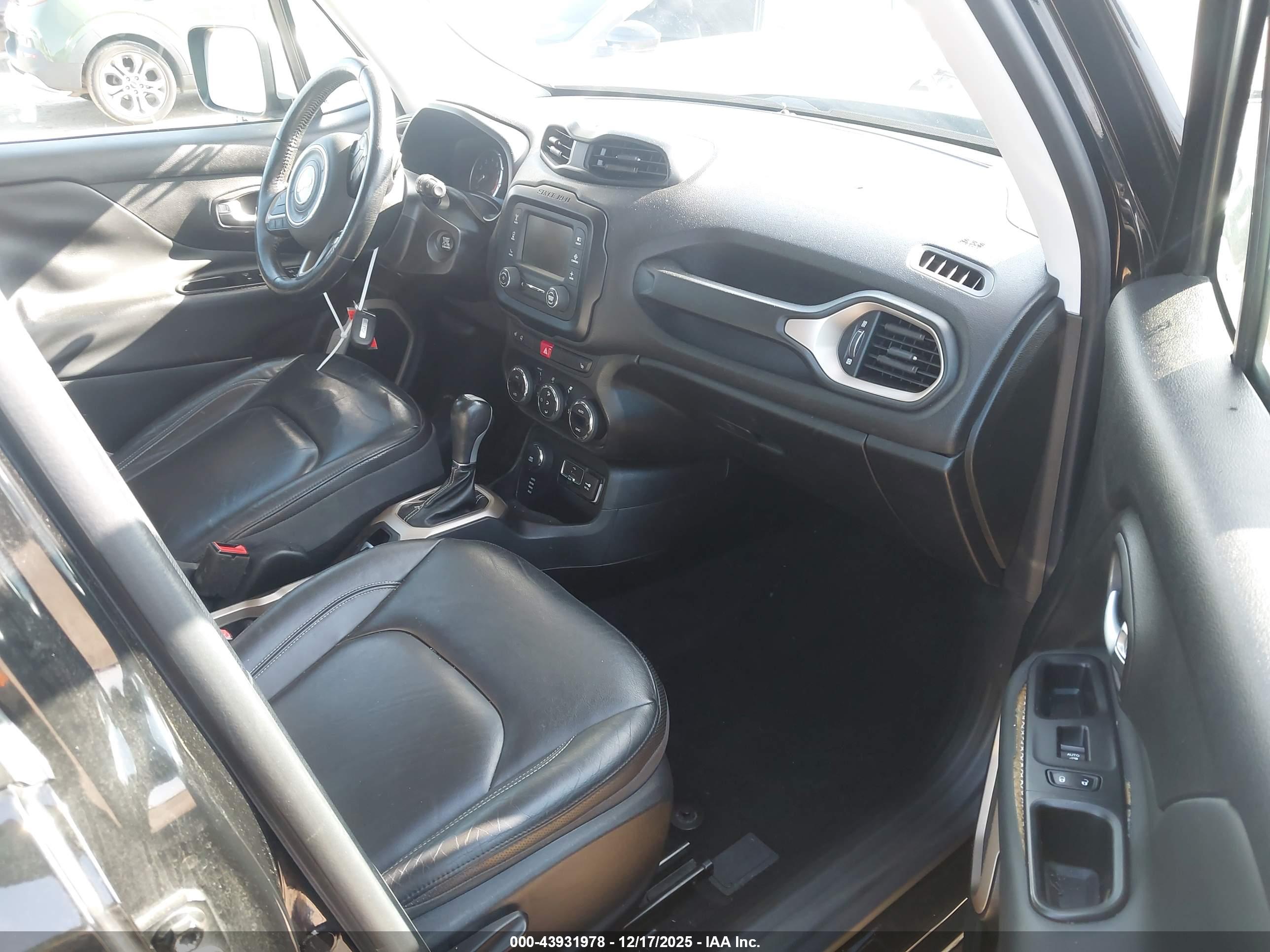 JEEP RENEGADE image 5