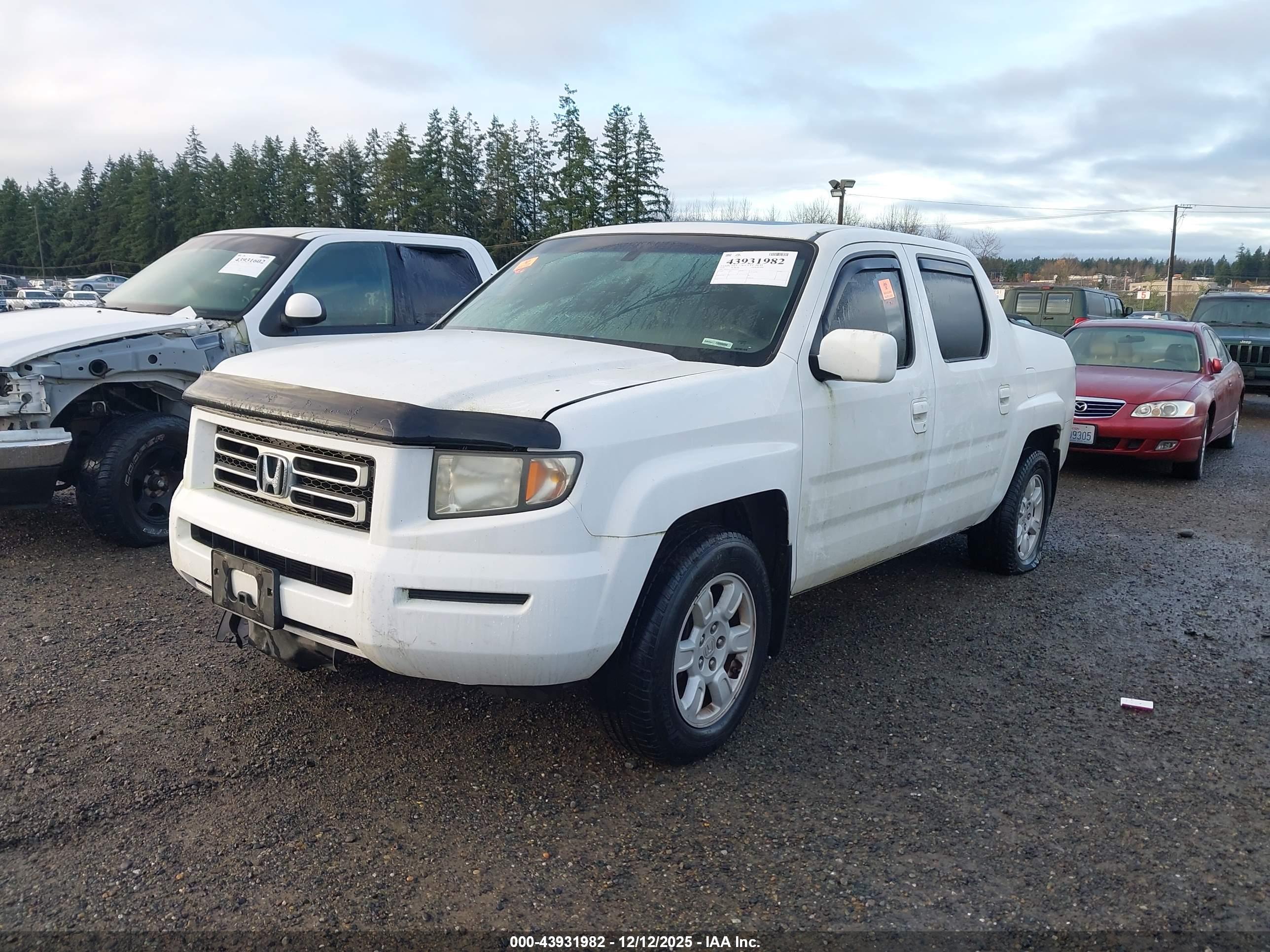 HONDA RIDGELINE image 2