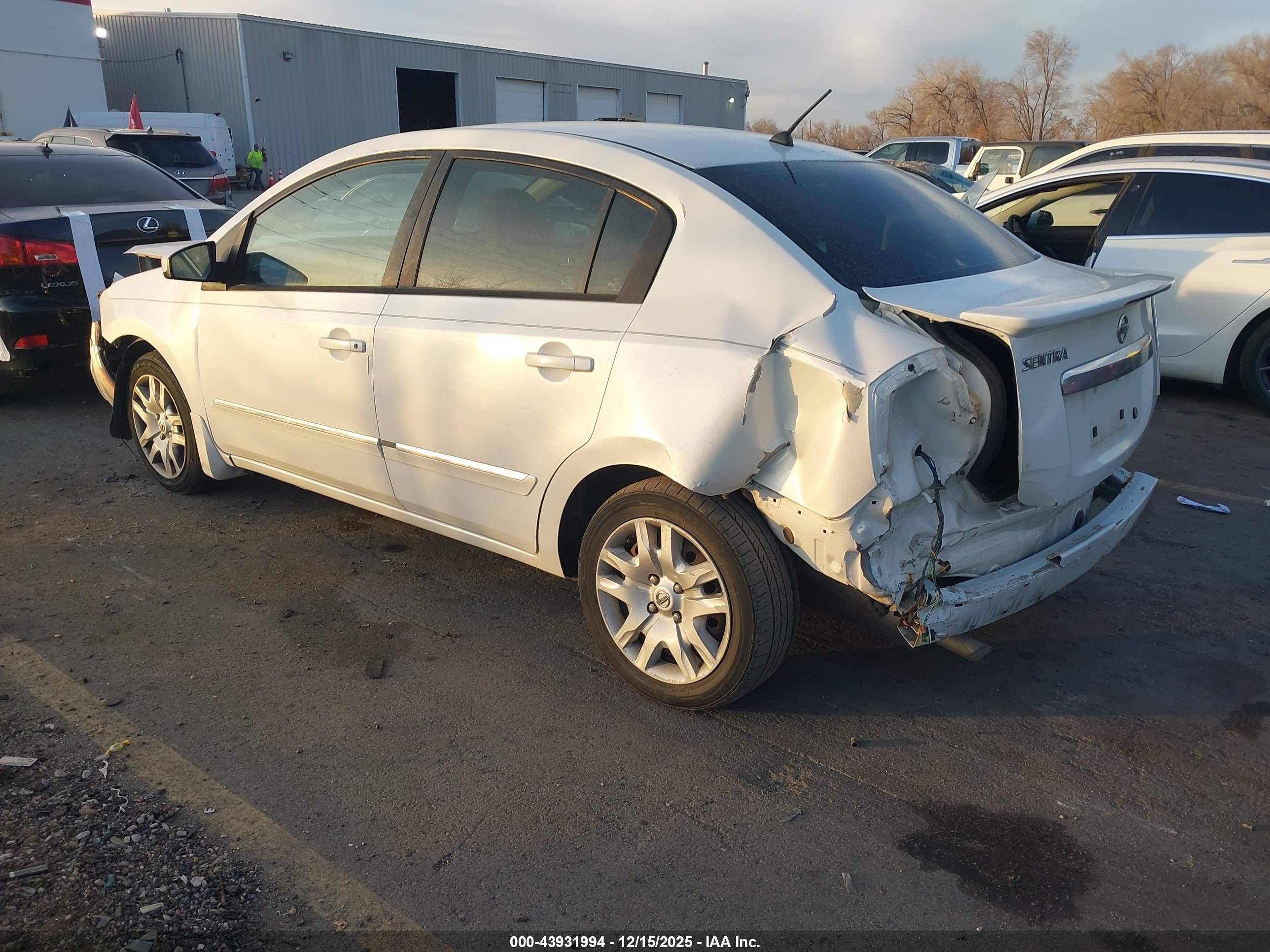 NISSAN SENTRA image 3