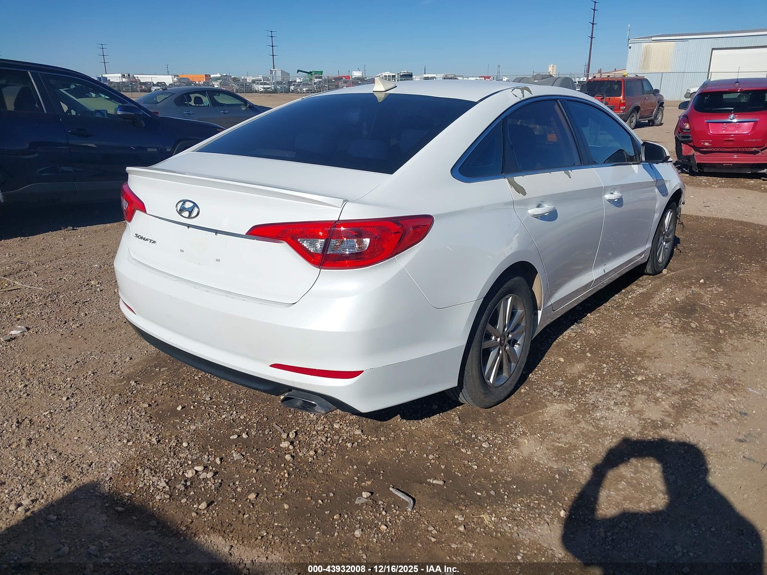 HYUNDAI SONATA image 4