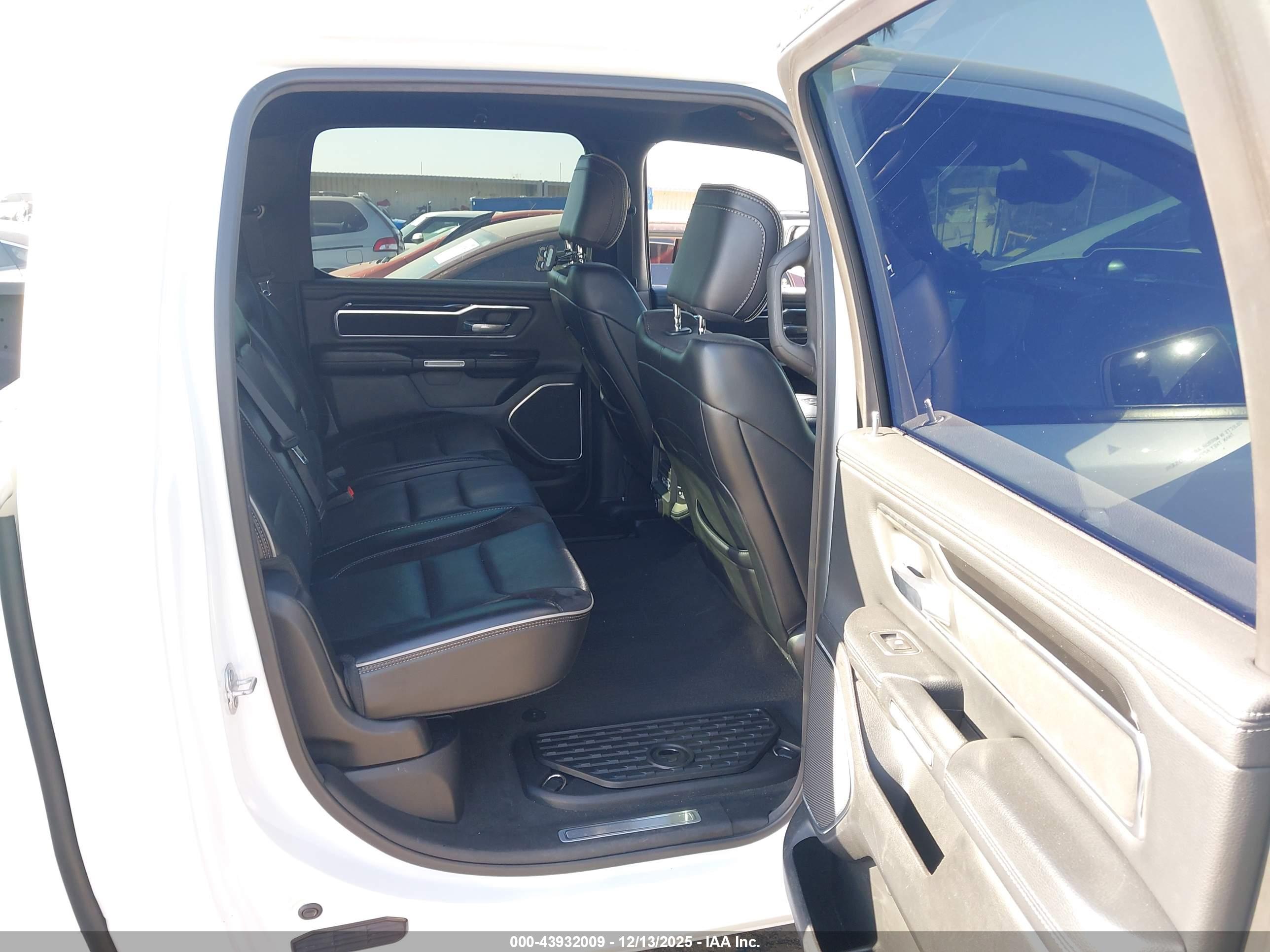 RAM 1500 image 8
