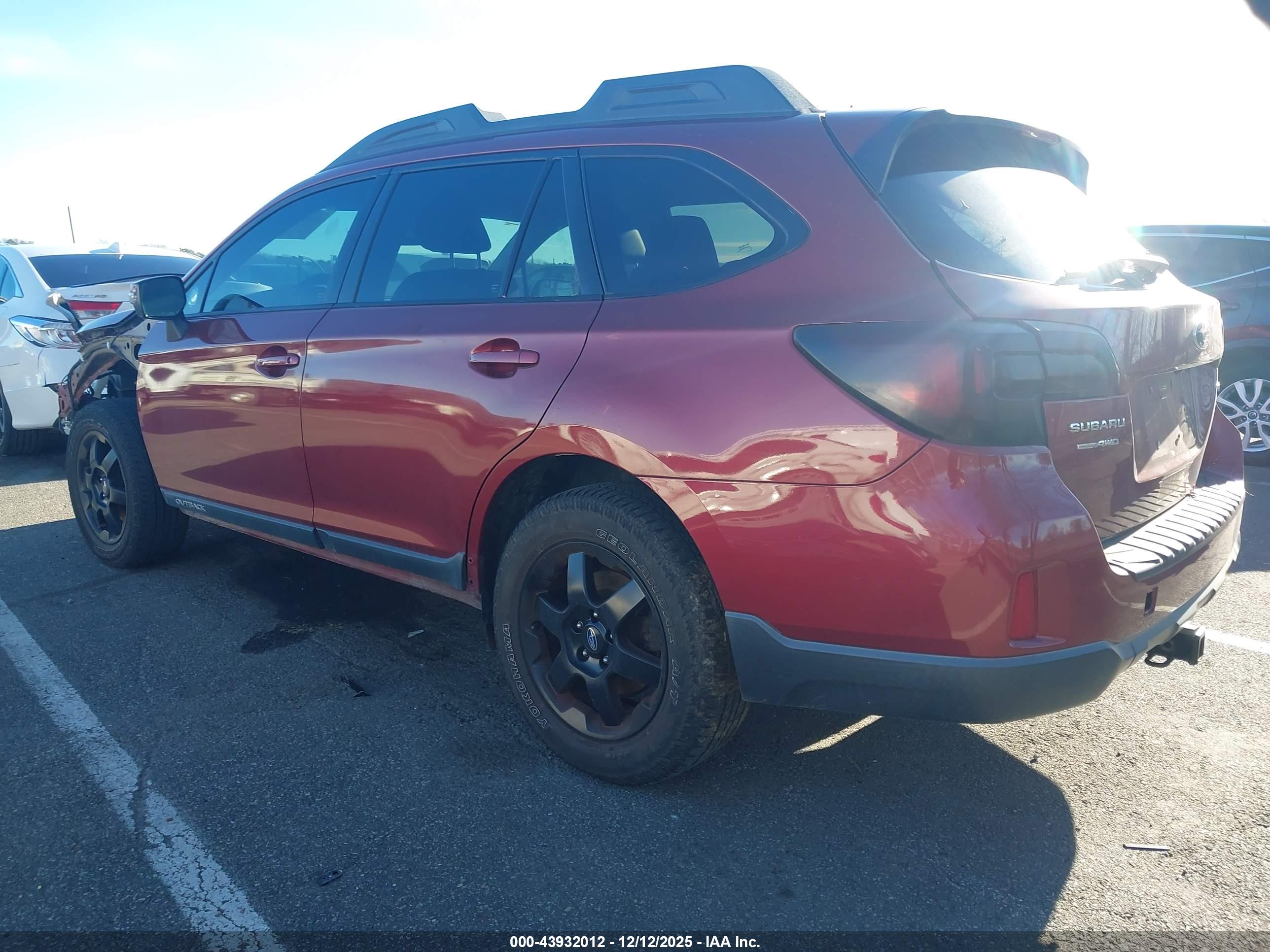 SUBARU OUTBACK image 3