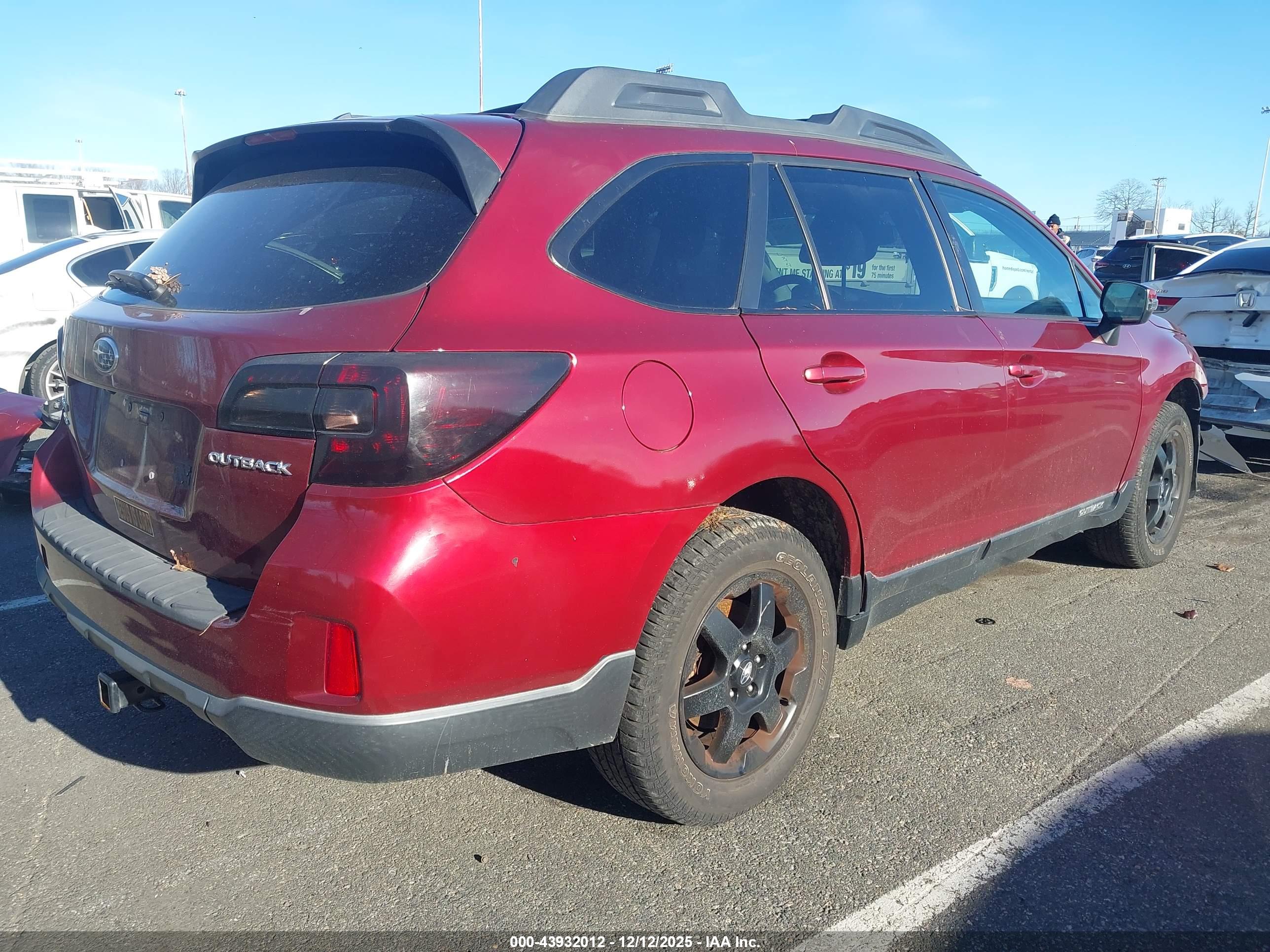 SUBARU OUTBACK image 4