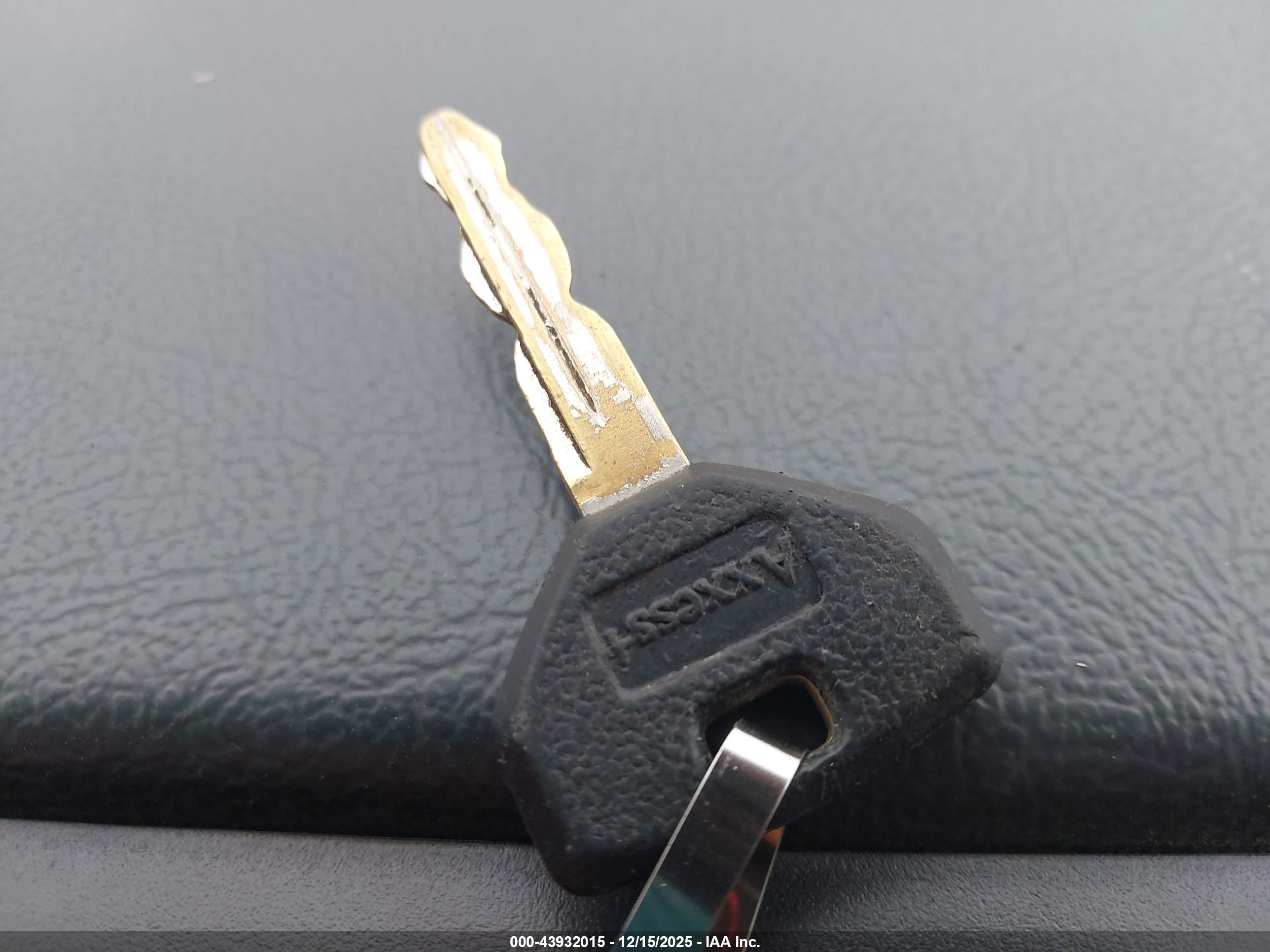 DODGE RAM image 11