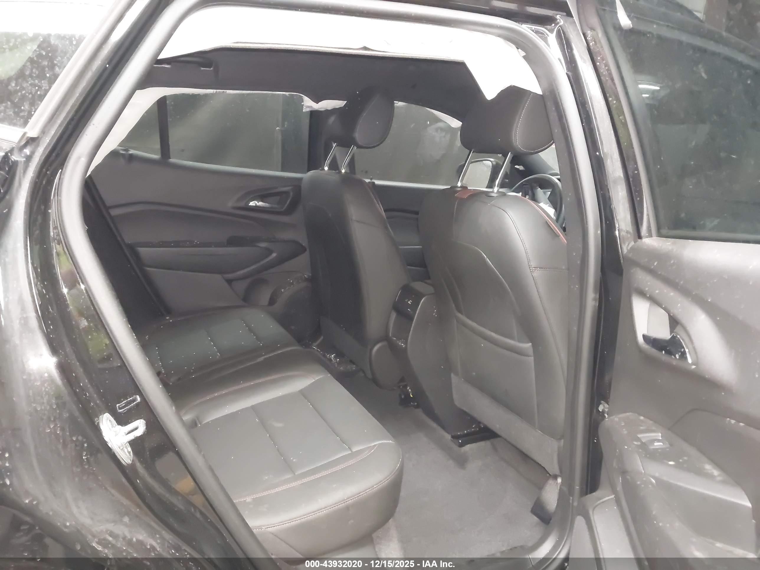 CHEVROLET TRAX image 8