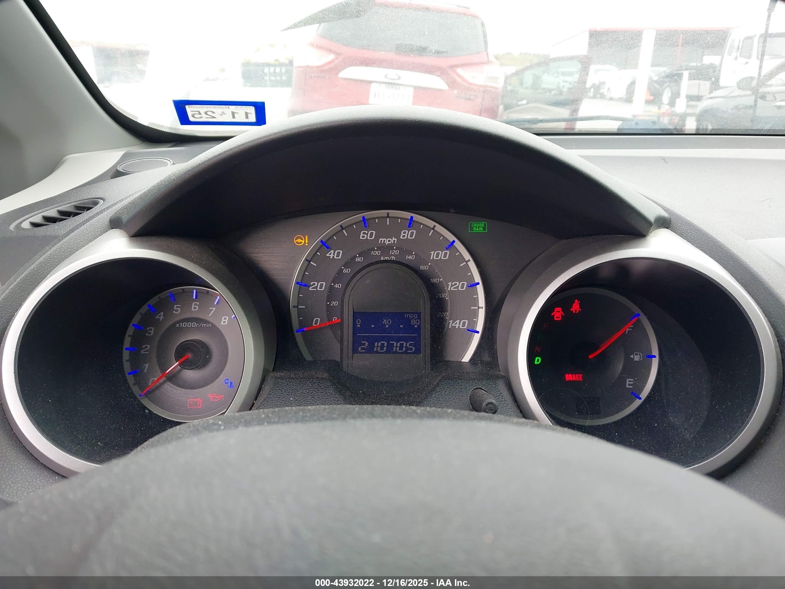 HONDA FIT image 7