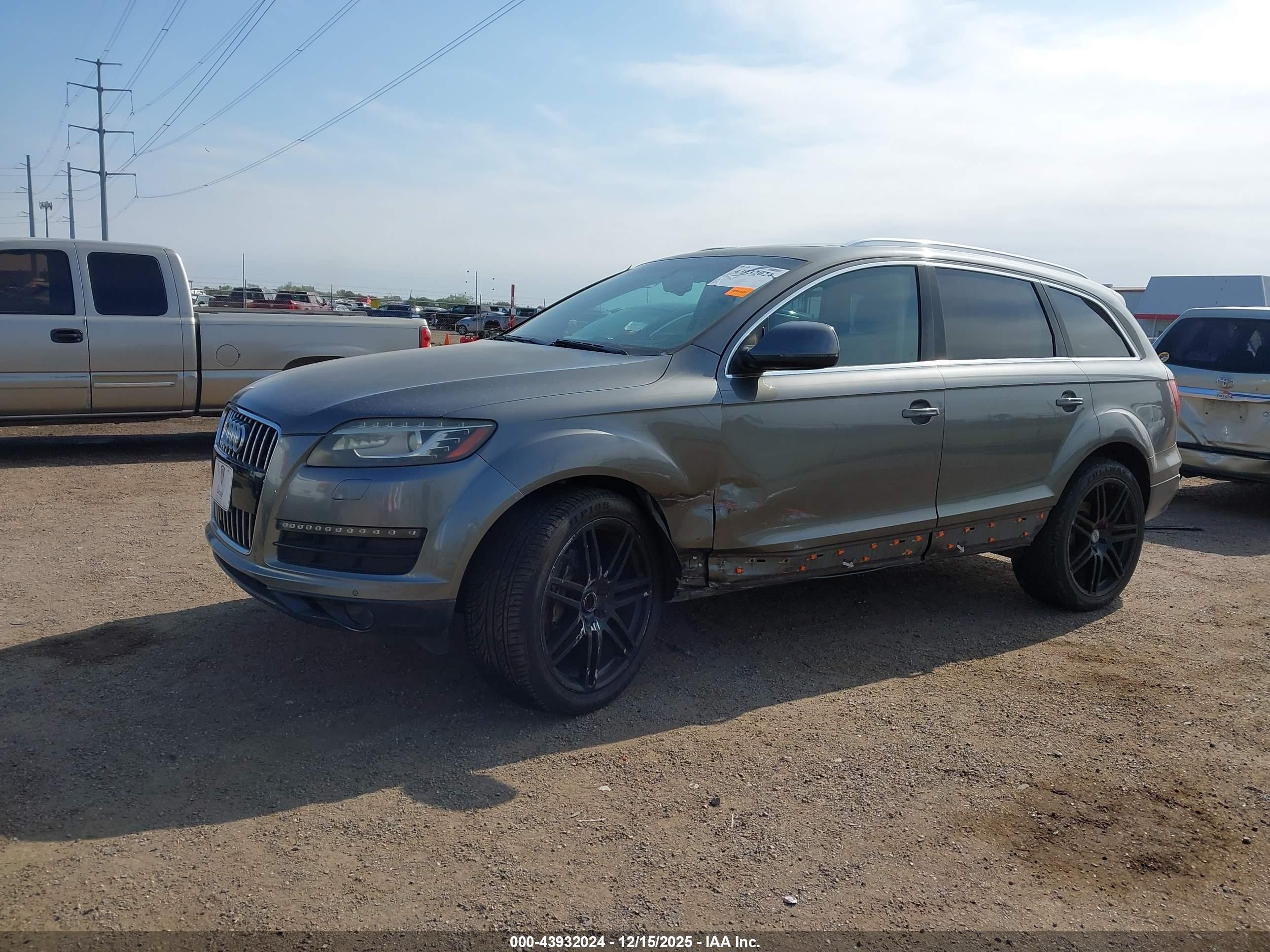 AUDI Q7 image 2
