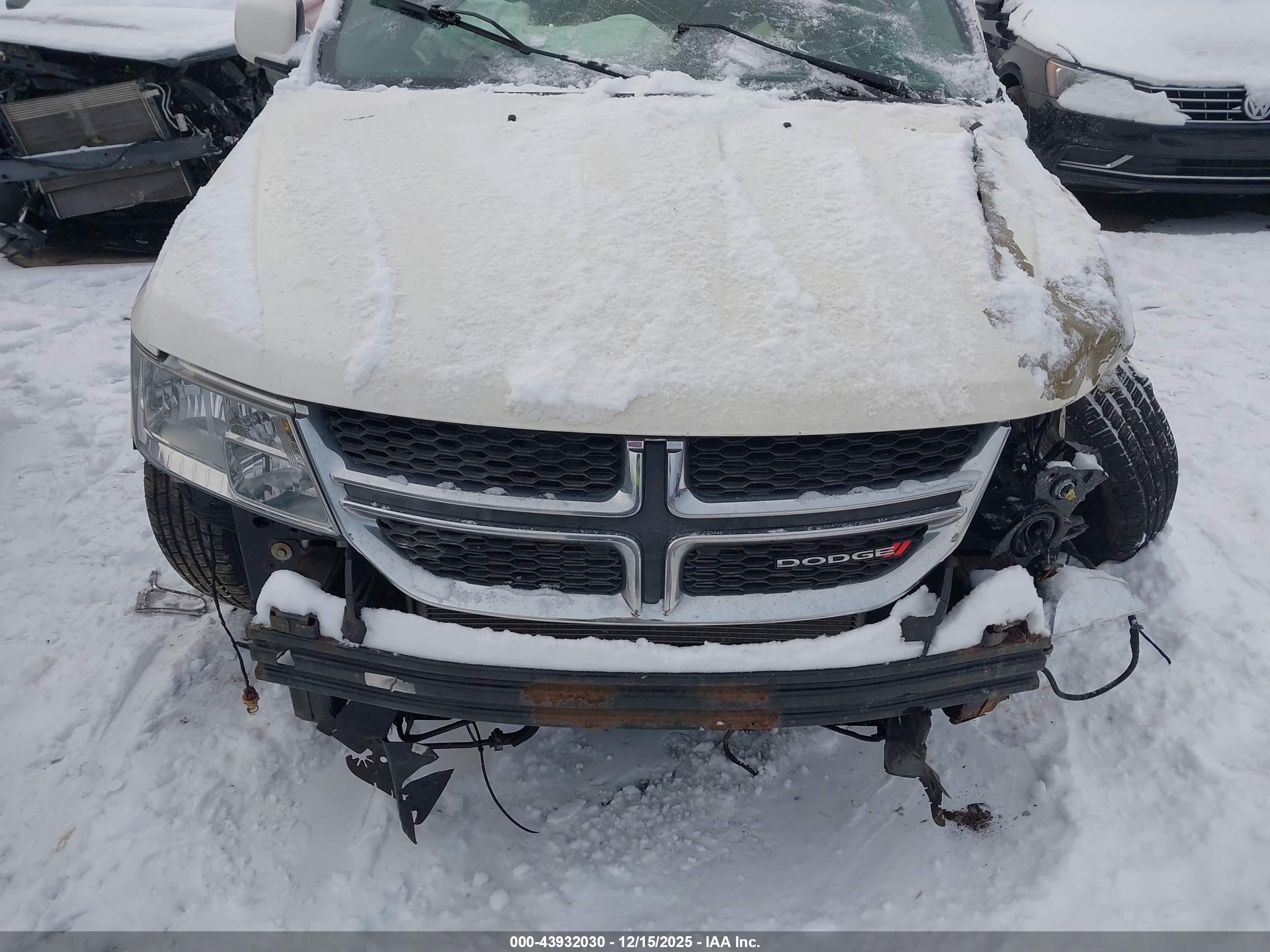 DODGE JOURNEY image 6