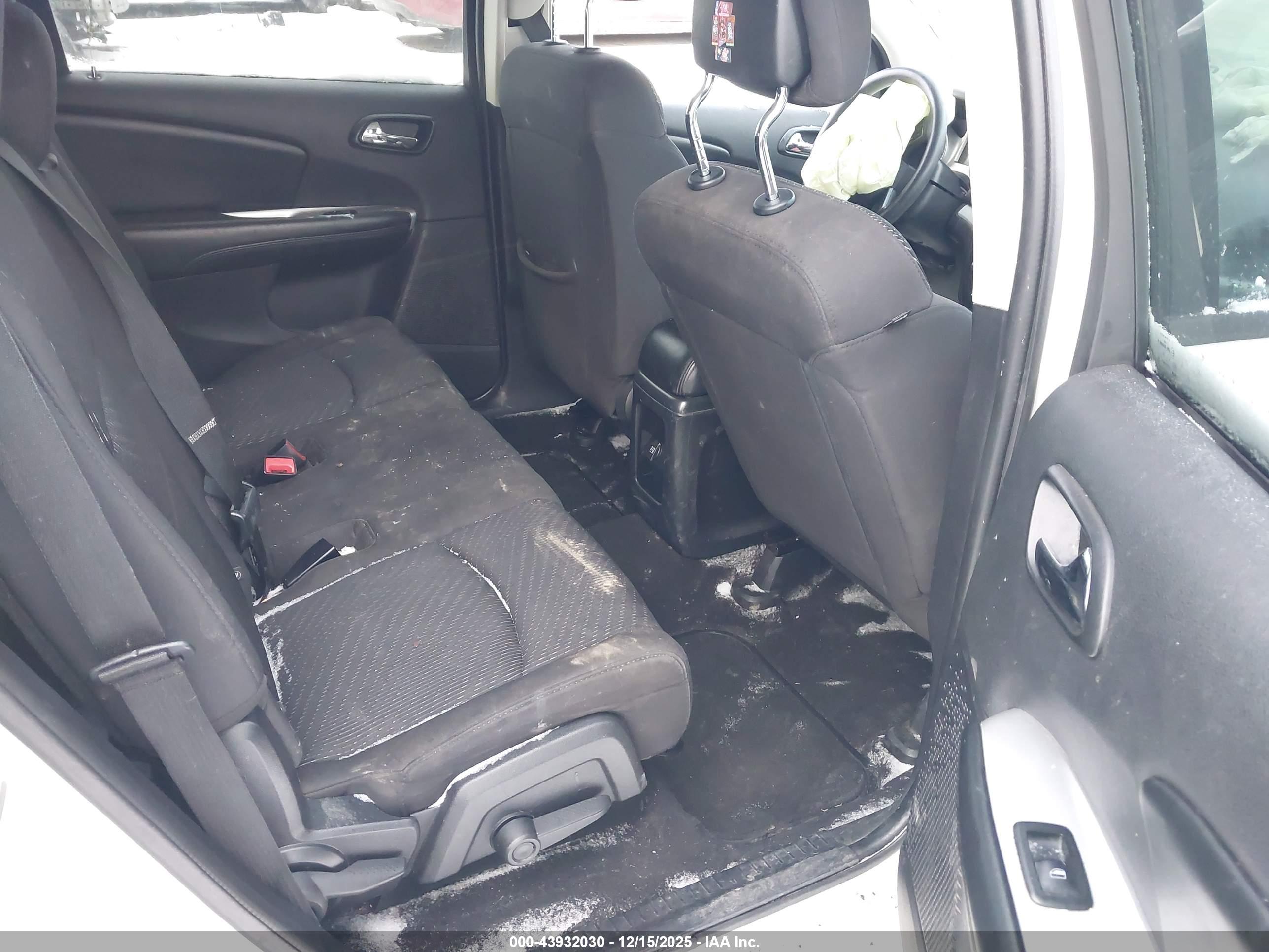 DODGE JOURNEY image 8