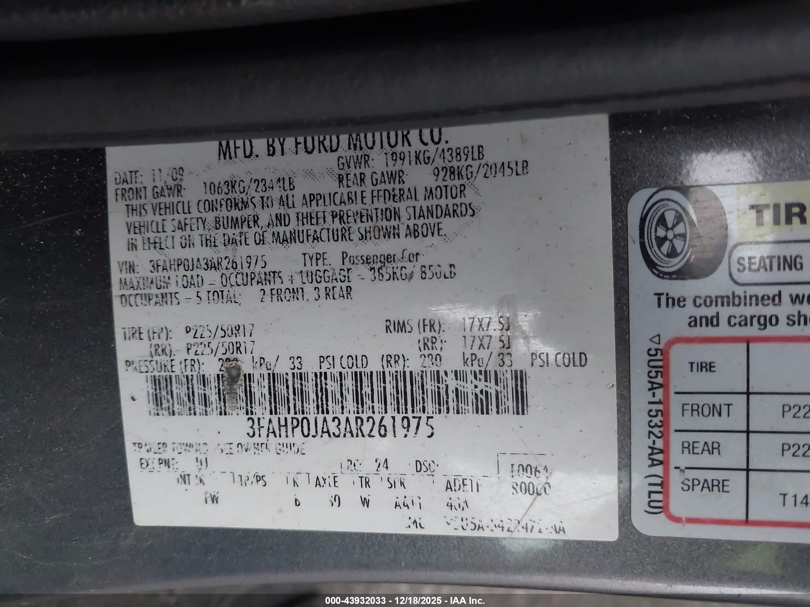 FORD FUSION image 9