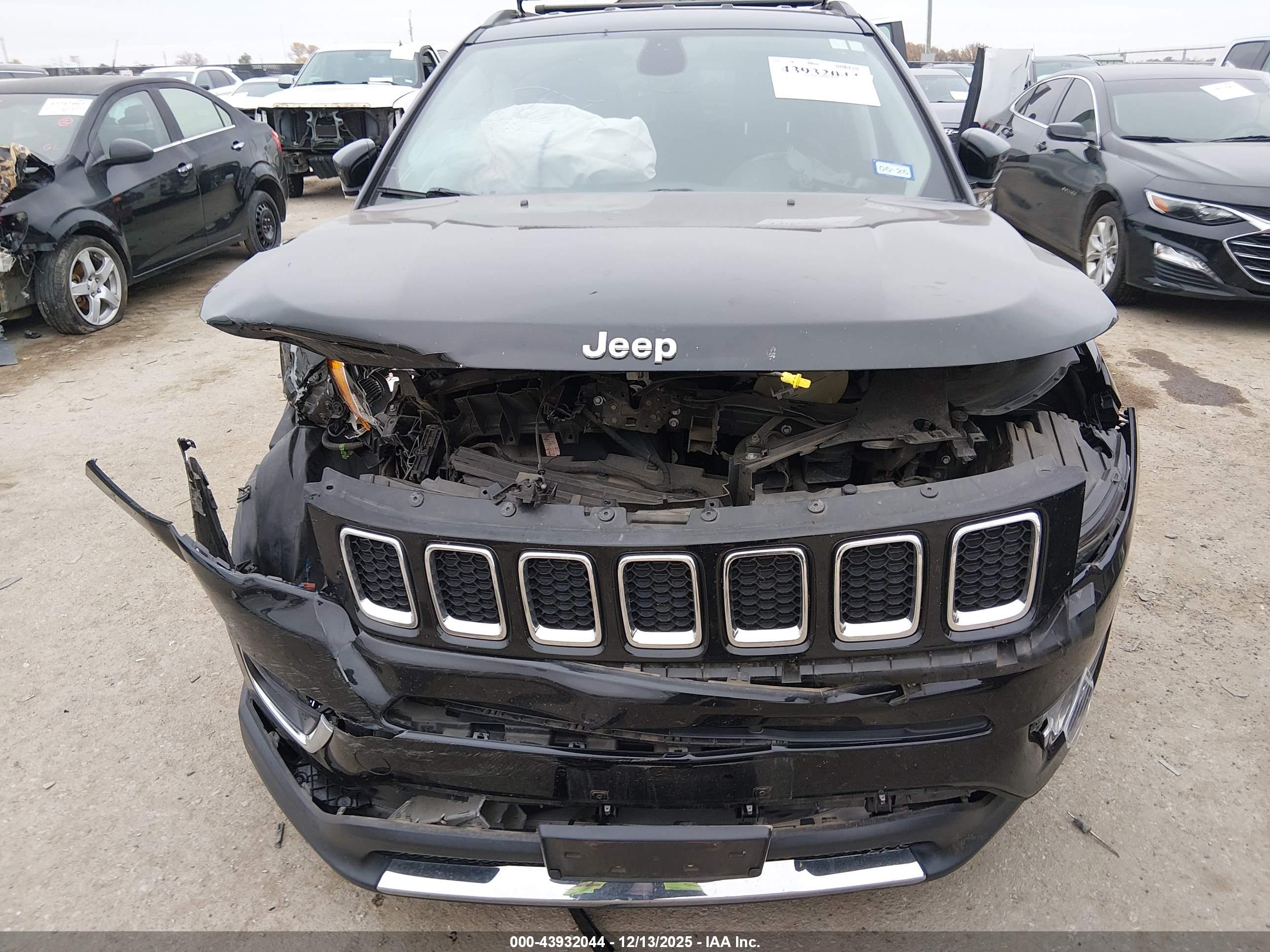 JEEP COMPASS image 6