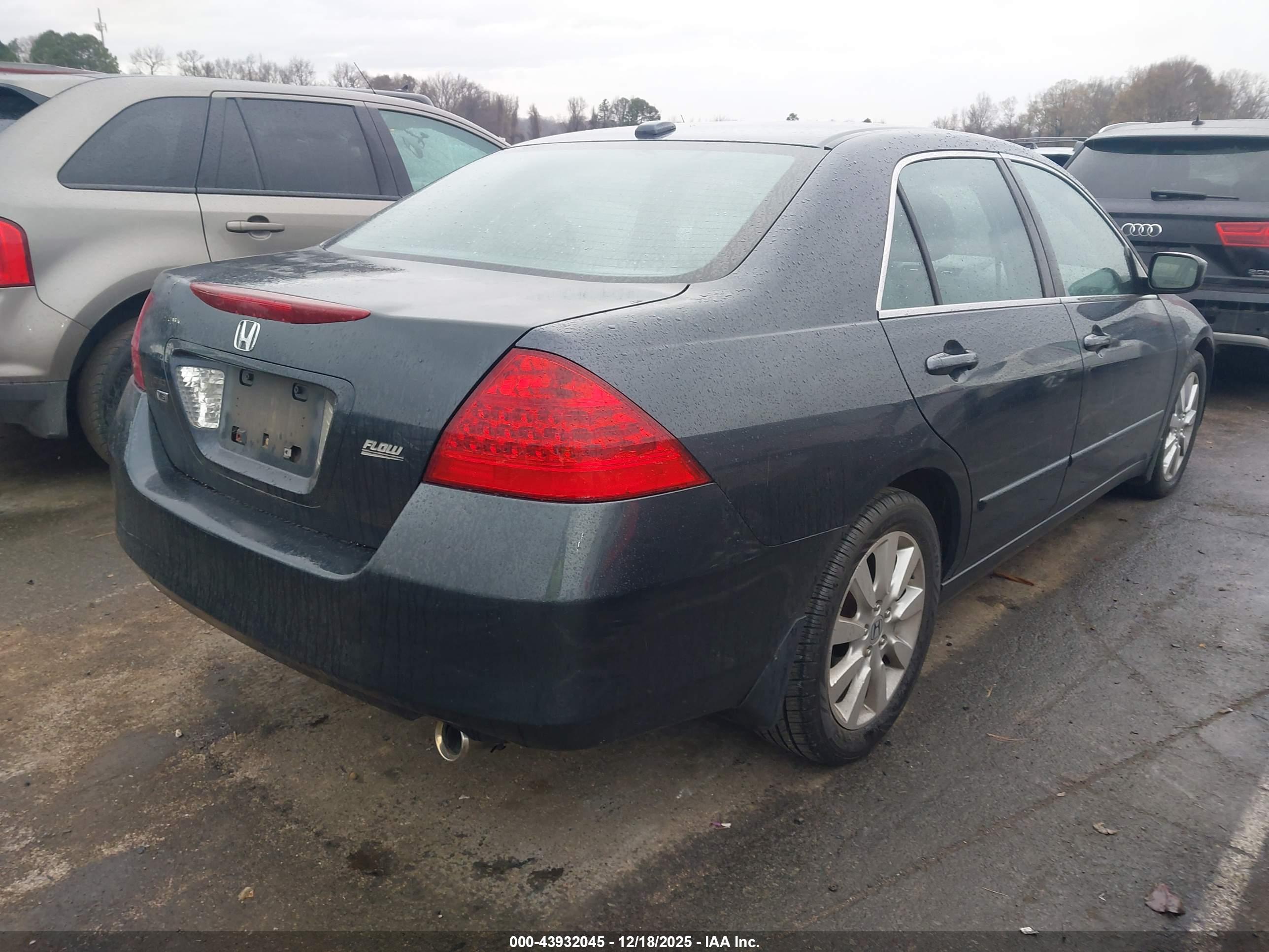 HONDA ACCORD image 4